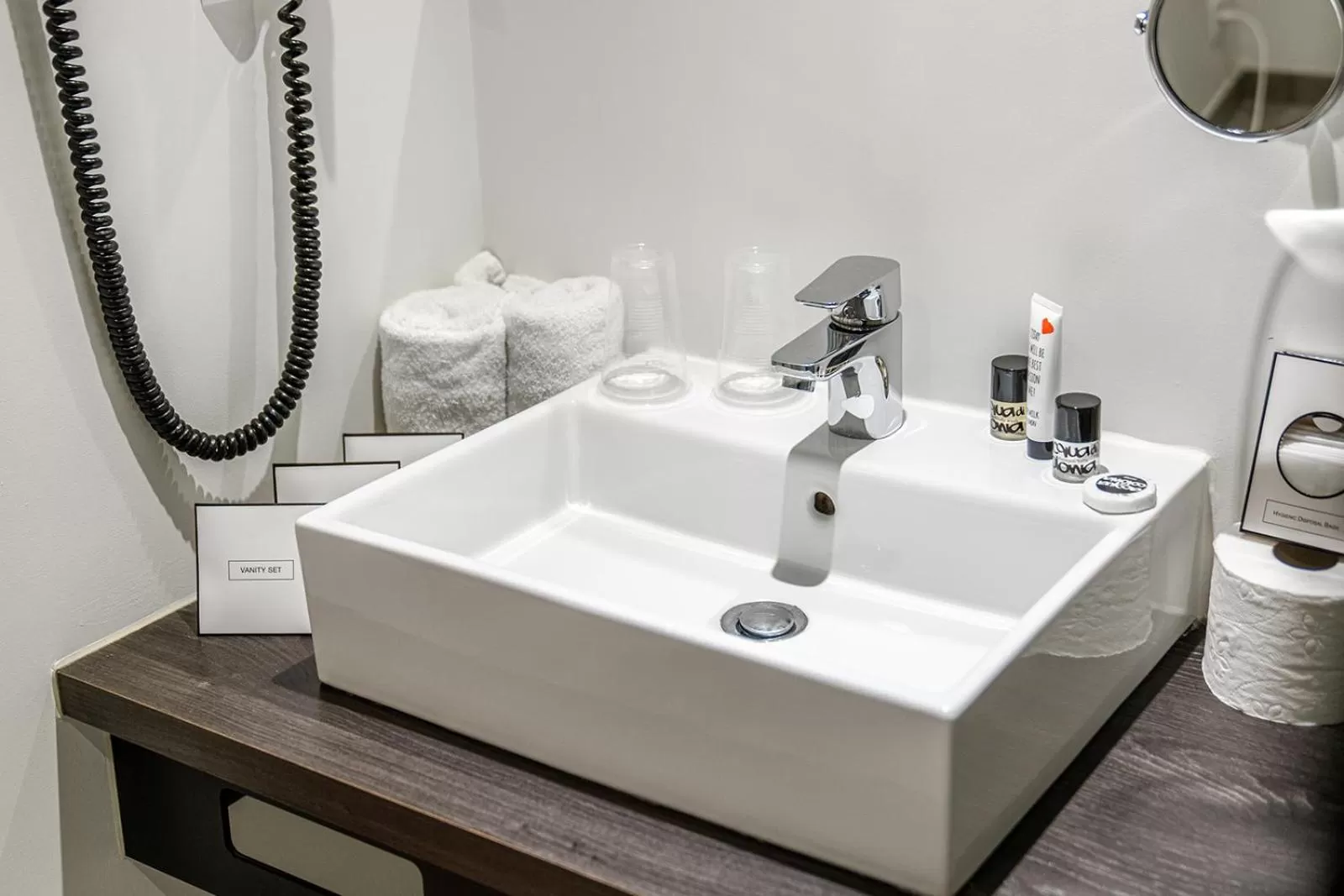 Bathroom in Velotel Brugge