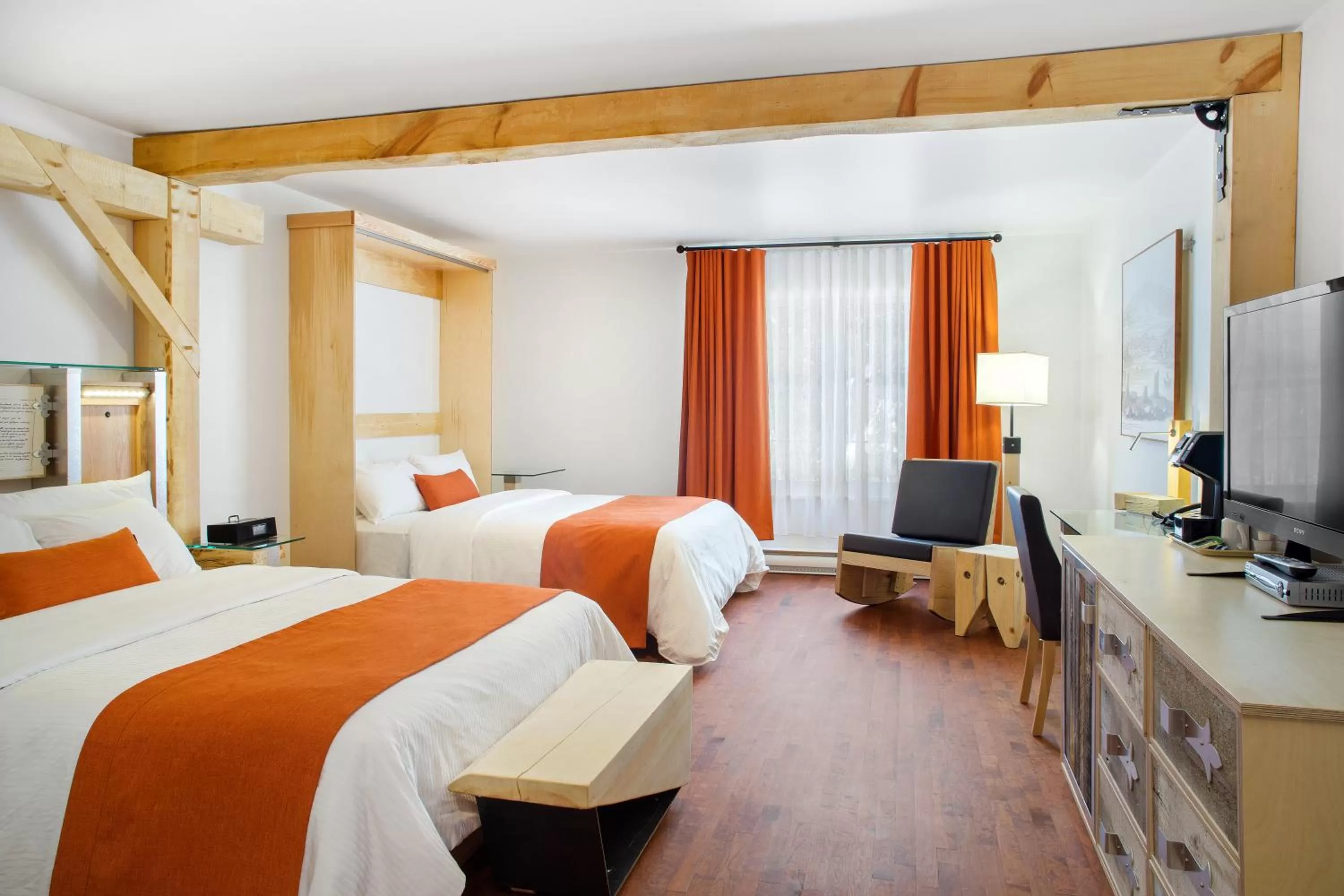 Deluxe Quadruple Room in Le Baluchon Éco-villégiature