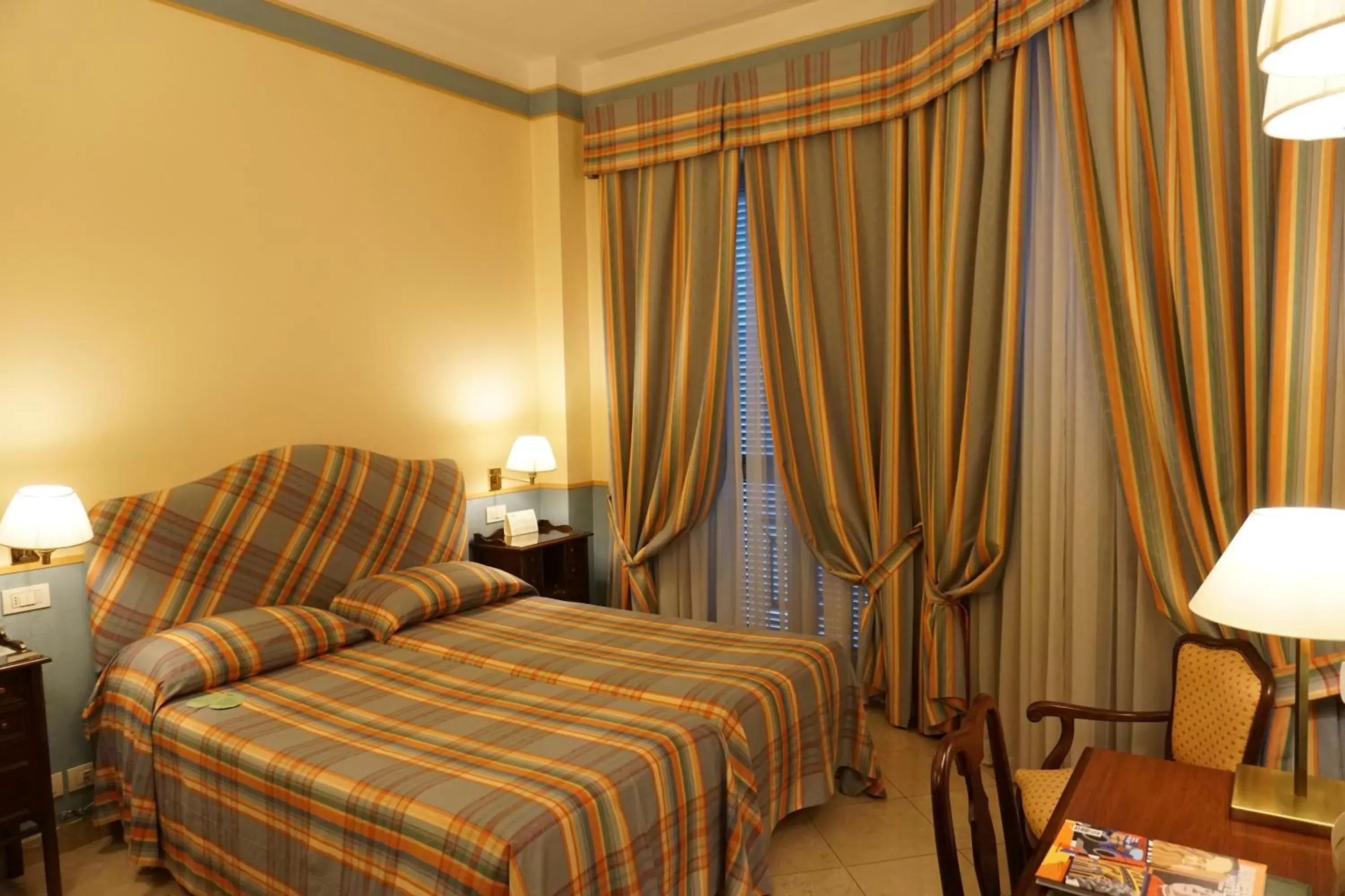 Classic Twin Room in Hotel Victoria & Iside Spa Classic Twin Room in Hotel Victoria & Iside Spa