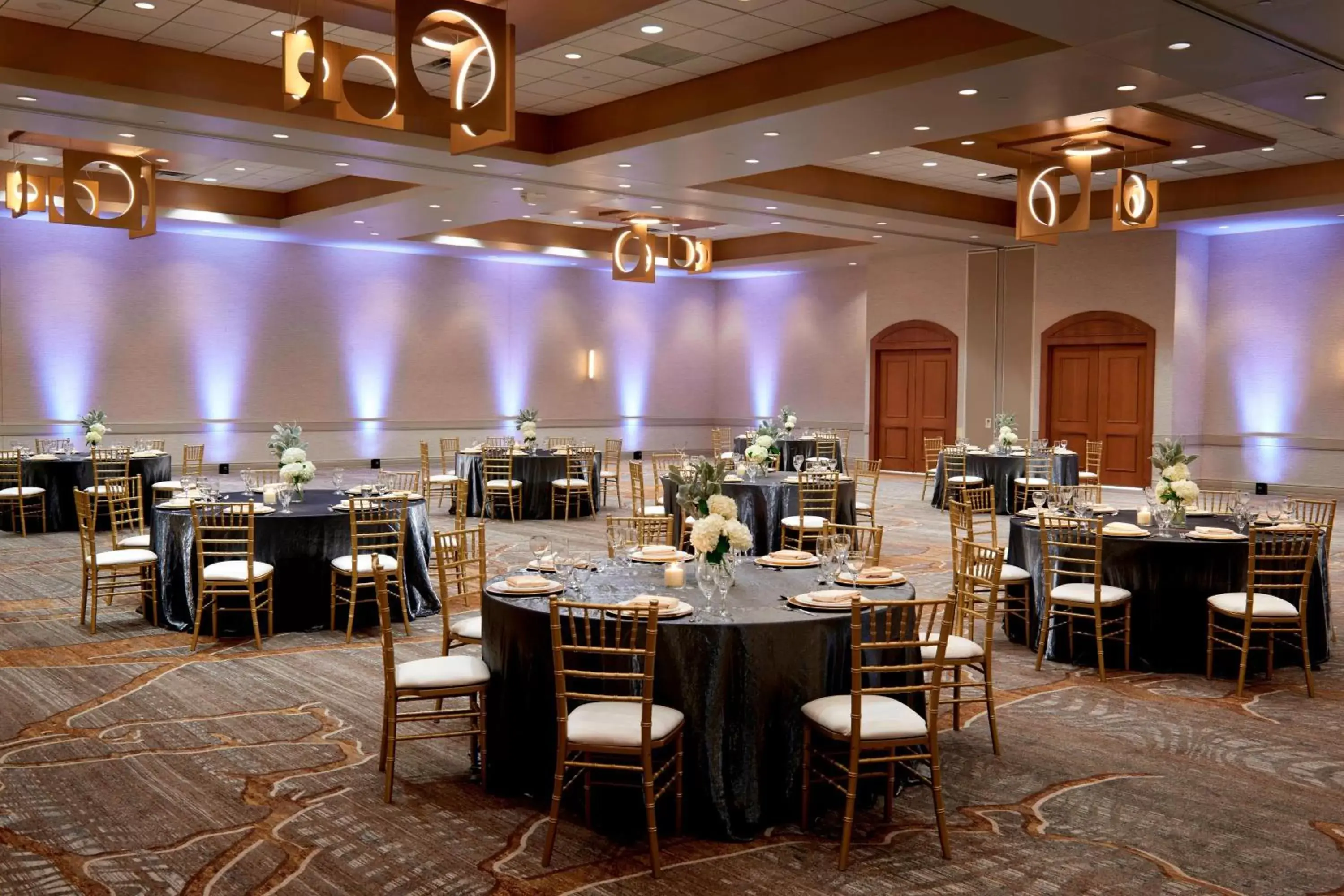 Meeting/conference room, Restaurant/Places to Eat in Chicago Marriott Southwest at Burr Ridge