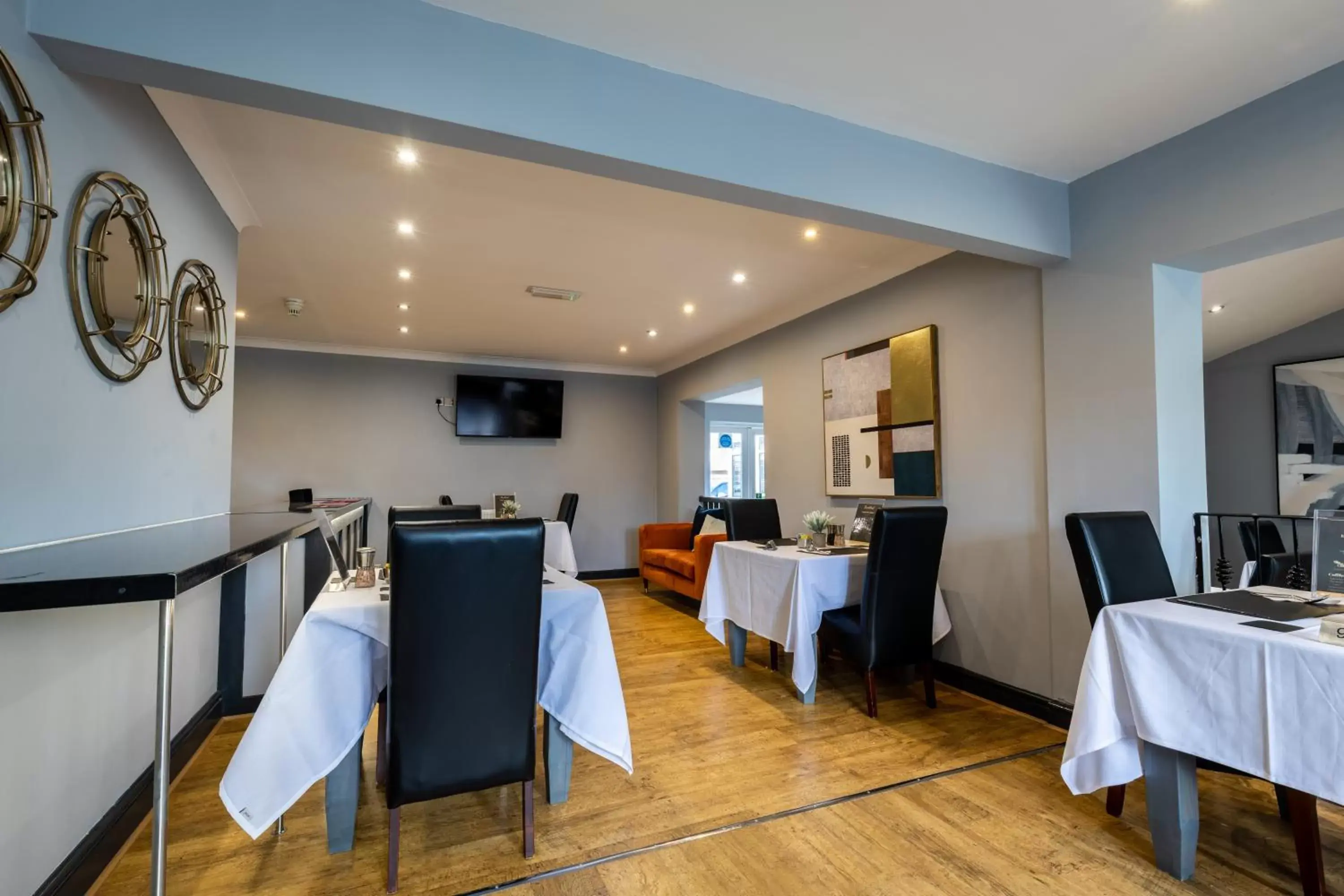 Restaurant/Places to Eat in The Angharad Hotel and Restaurant