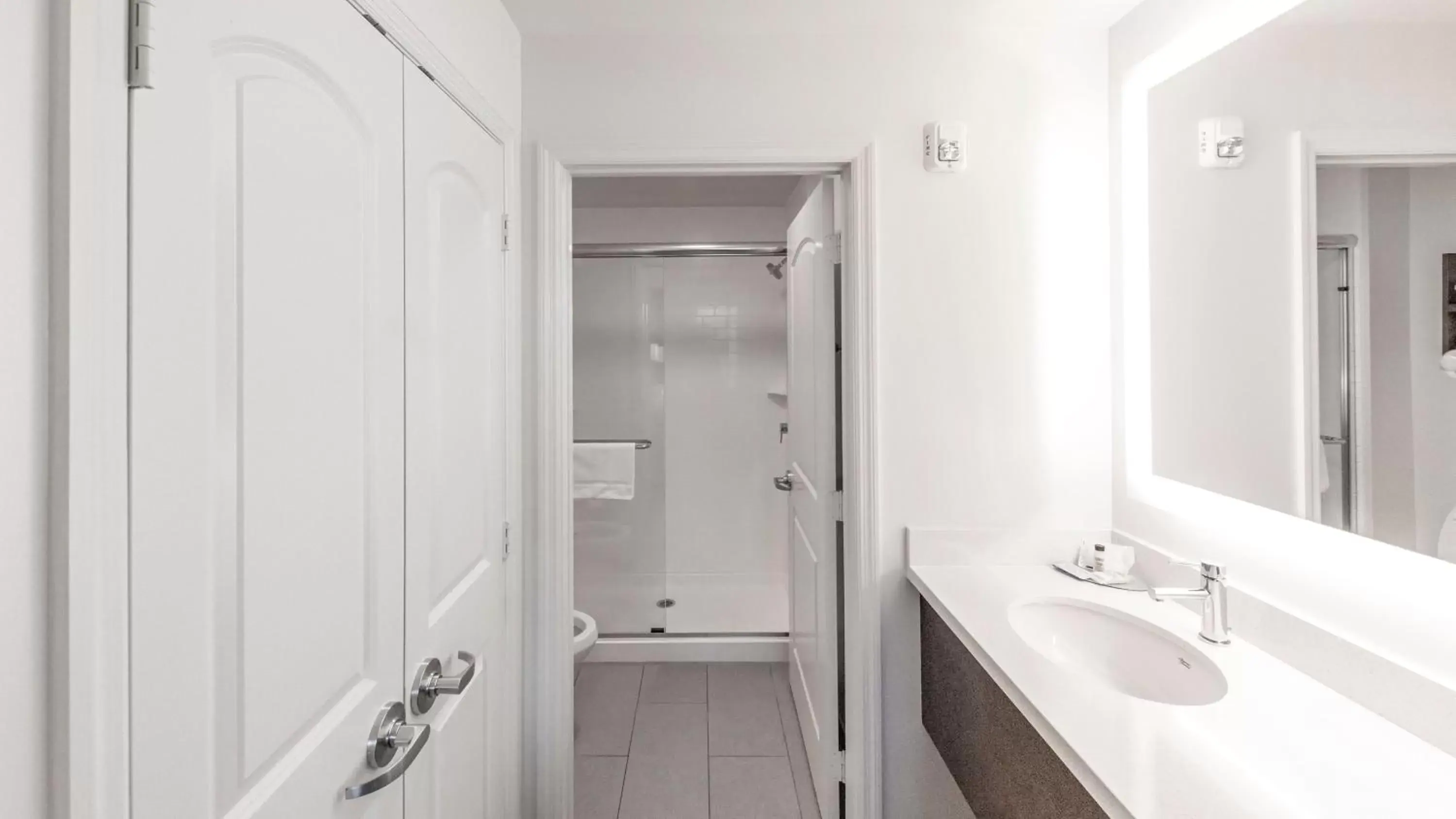 Bathroom in Staybridge Suites - Naples - Marco Island, an IHG Hotel