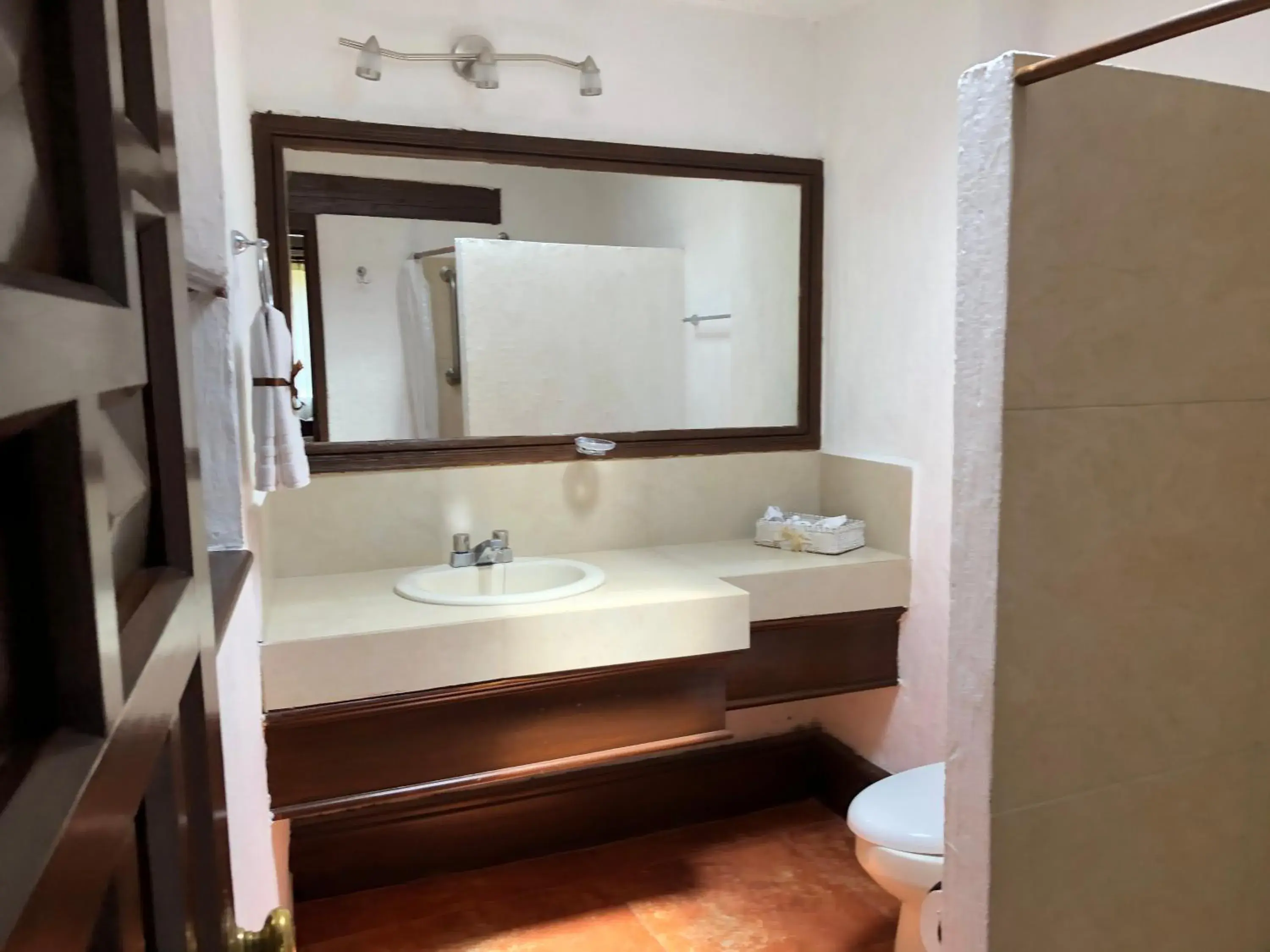 Bathroom in Villa San Jose Hotel & Suites