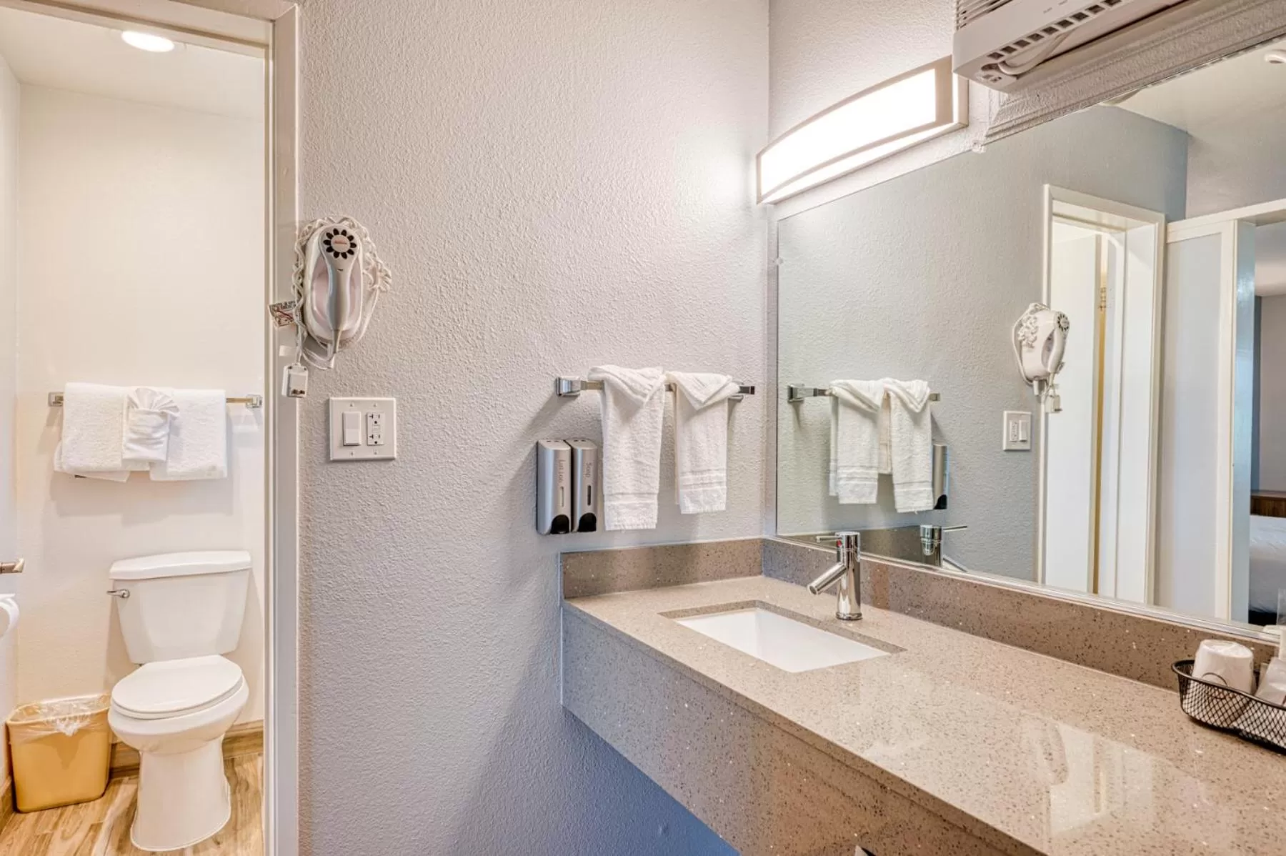 Bathroom in Vagabond Inn San Luis Obispo