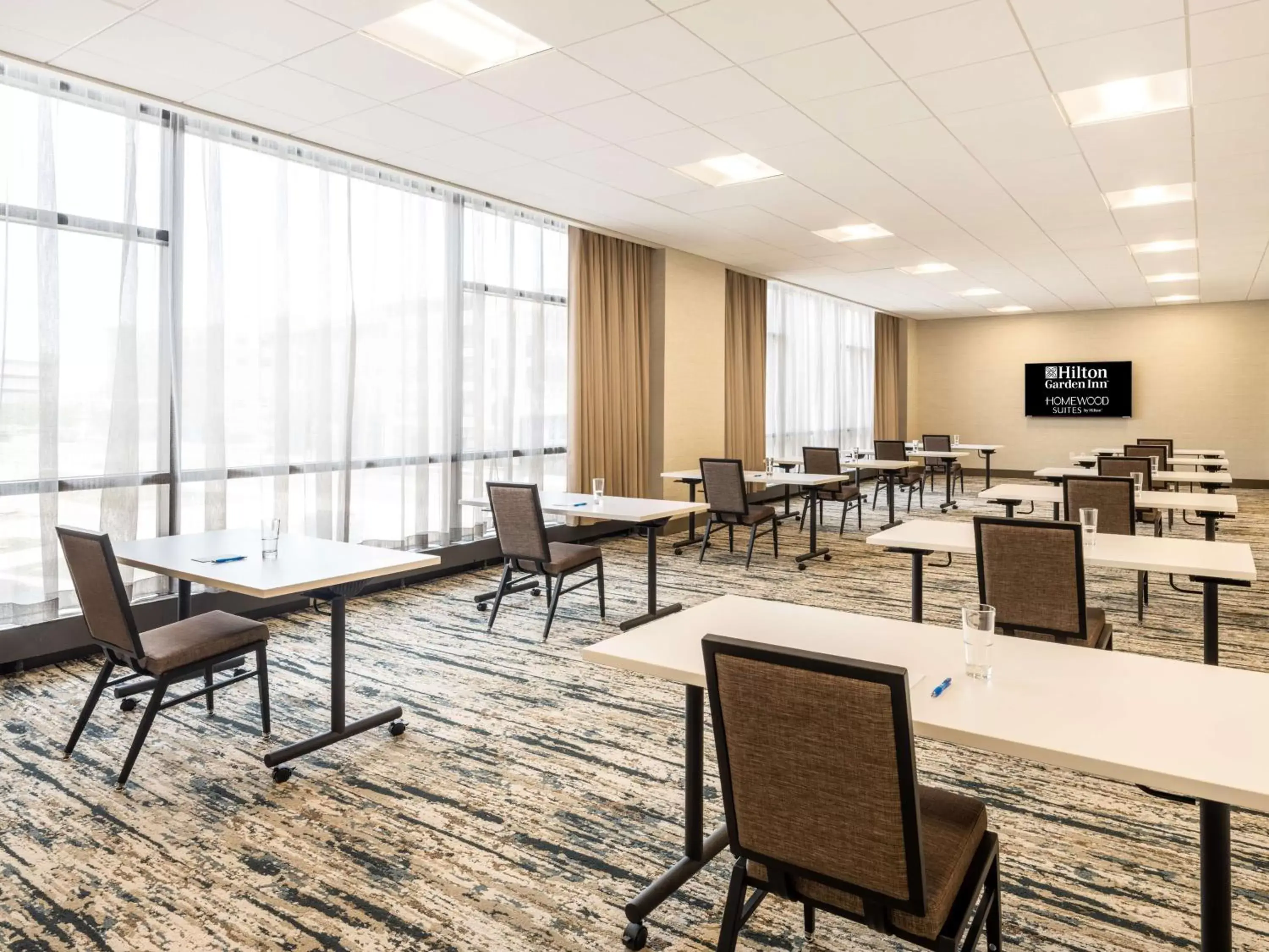 Meeting/conference room in Homewood Suites By Hilton Toledo Downtown