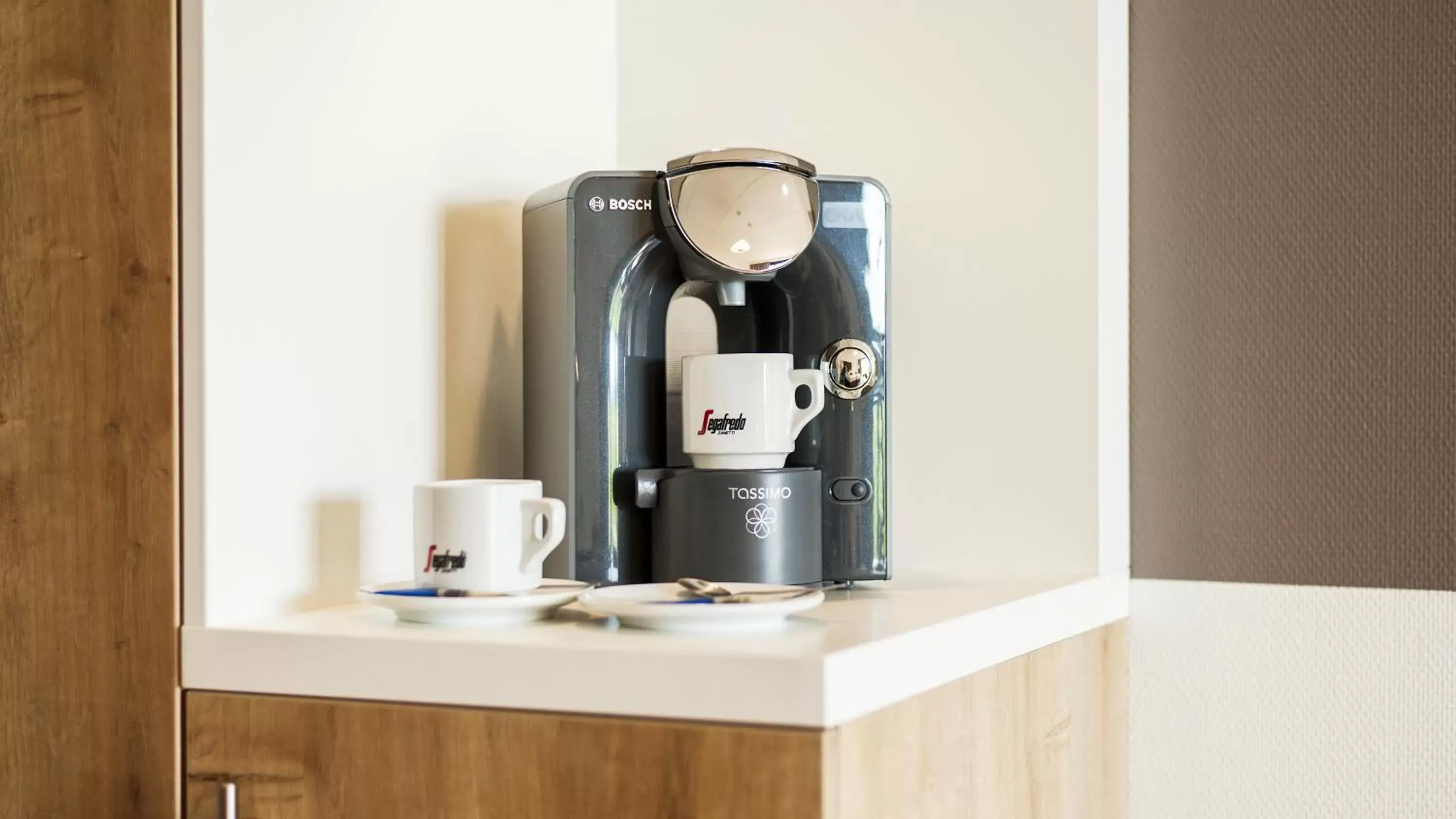 Other, Coffee/Tea Facilities in Best Western Plus Hotel Restaurant Aduard