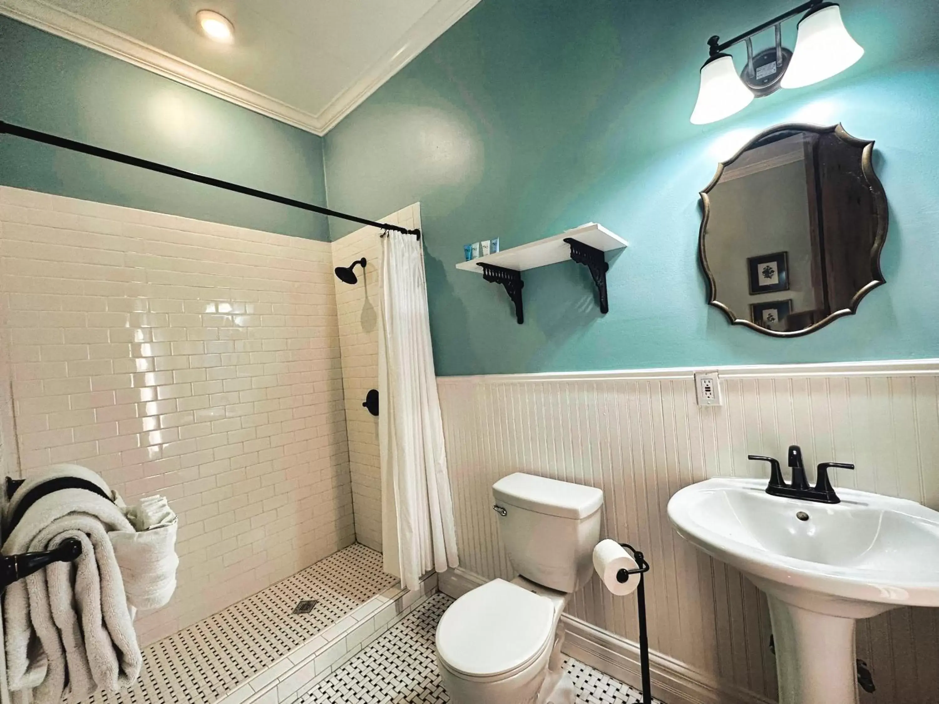 Superior Double Room in The Mansion on 17th, formerly Schaefer Haus Superior Double Room in The Mansion on 17th, formerly Schaefer Haus