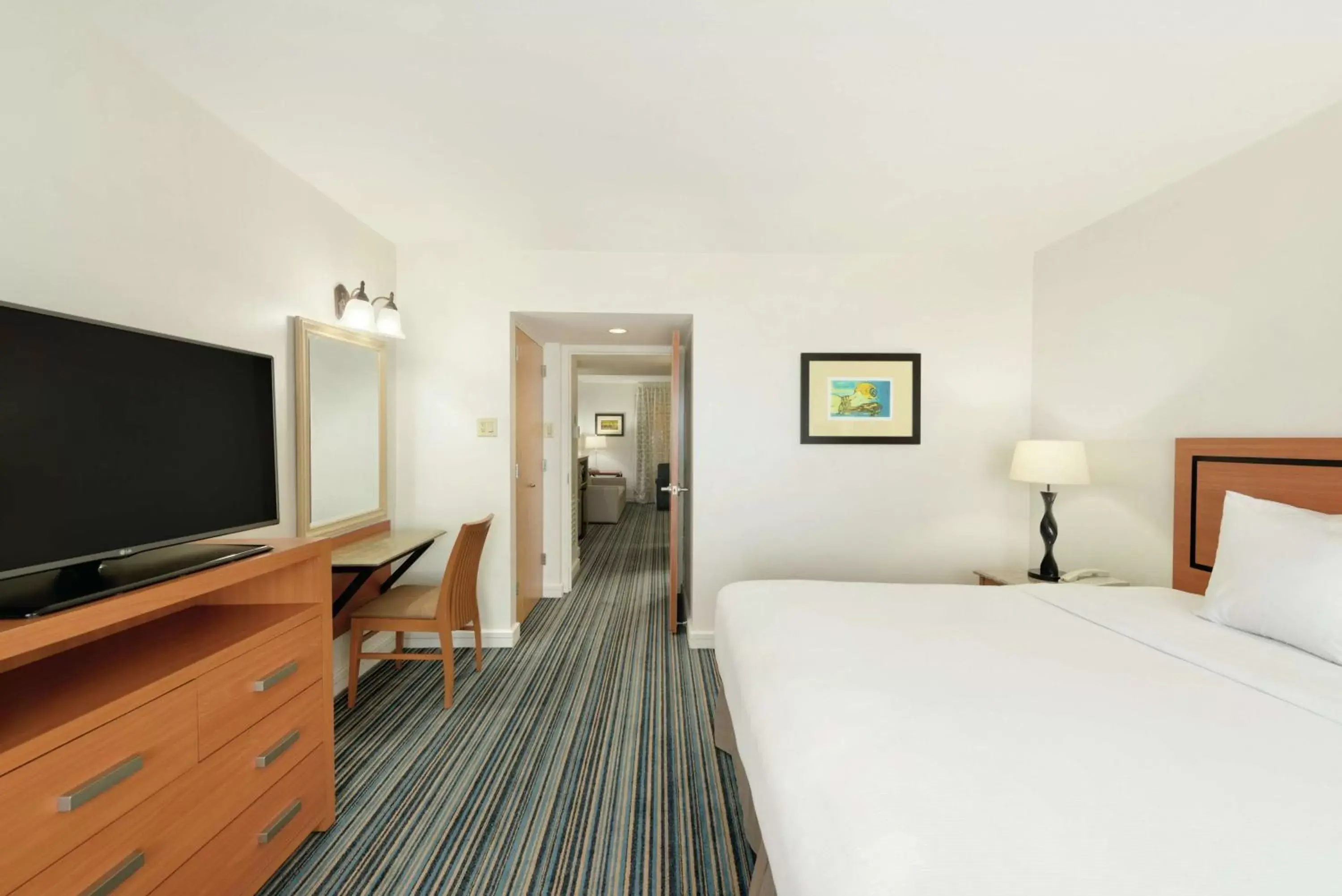 Bedroom, Bed in Embassy Suites by Hilton Dorado del Mar Beach Resort
