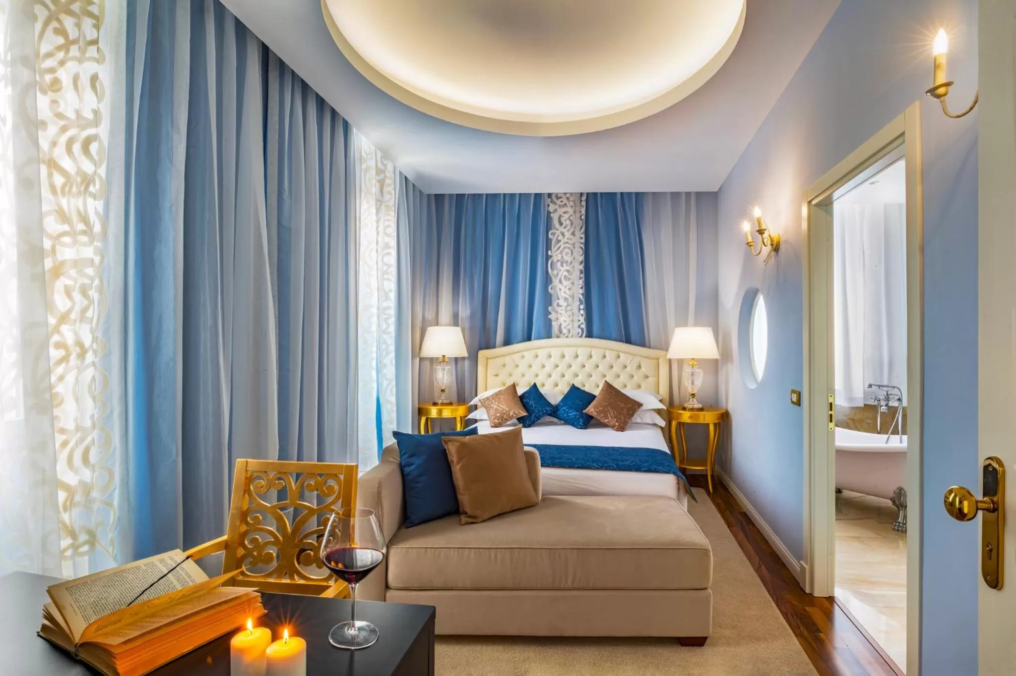 Photo of the whole room, Bed in Grand Hotel Salsomaggiore