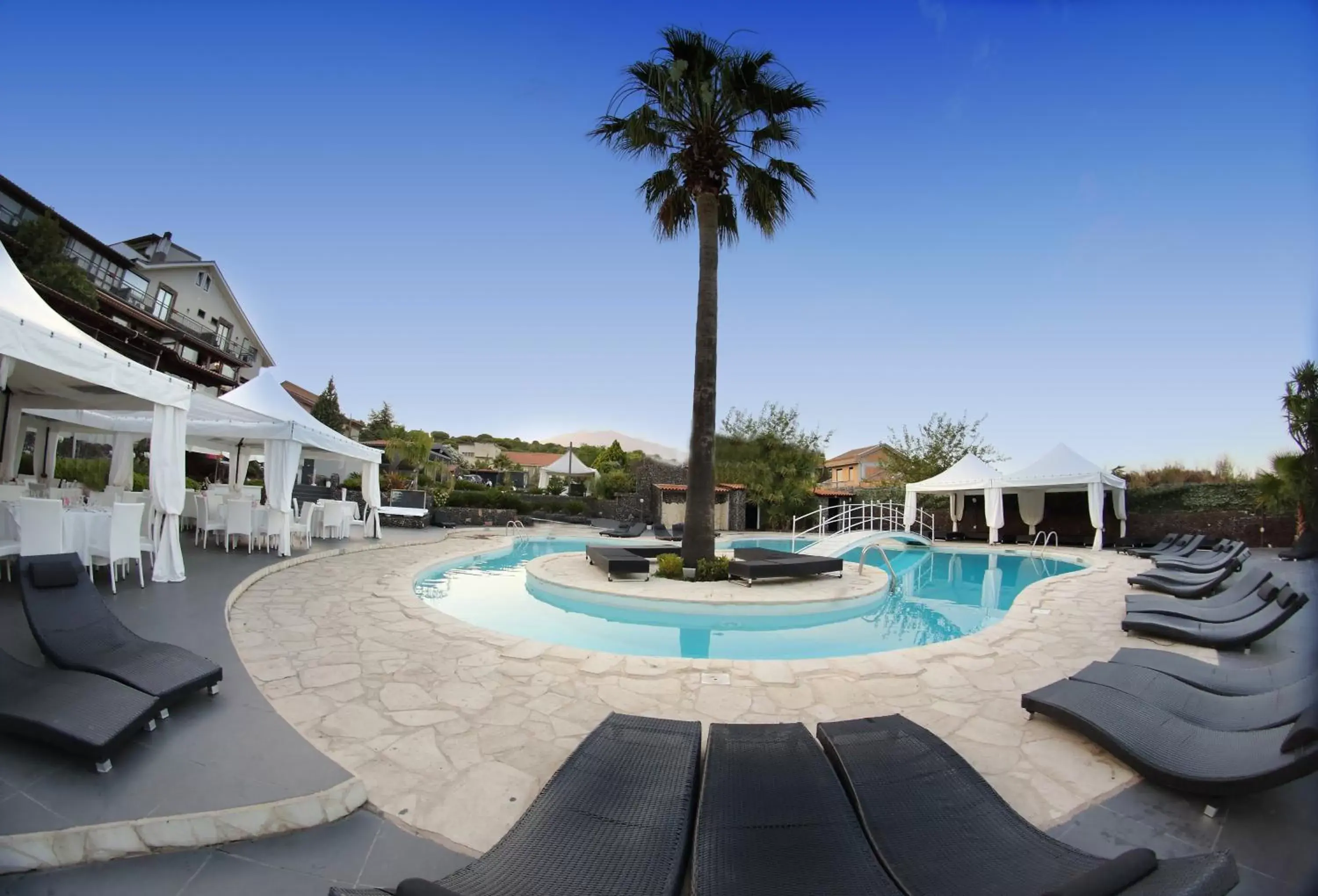 Solarium, Swimming Pool in Villa Michelangelo