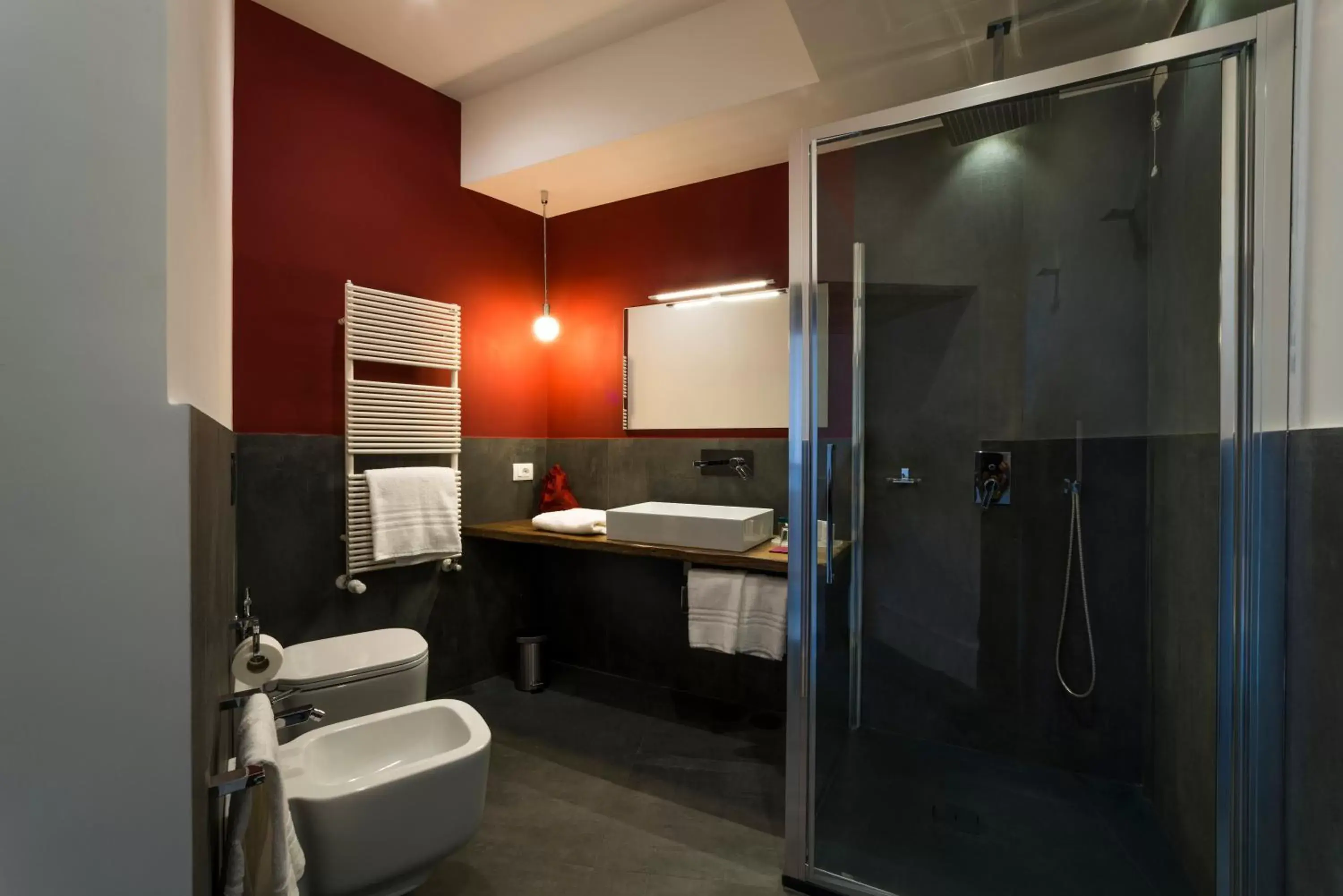 Photo of the whole room, Bathroom in Foro Carolino S&B