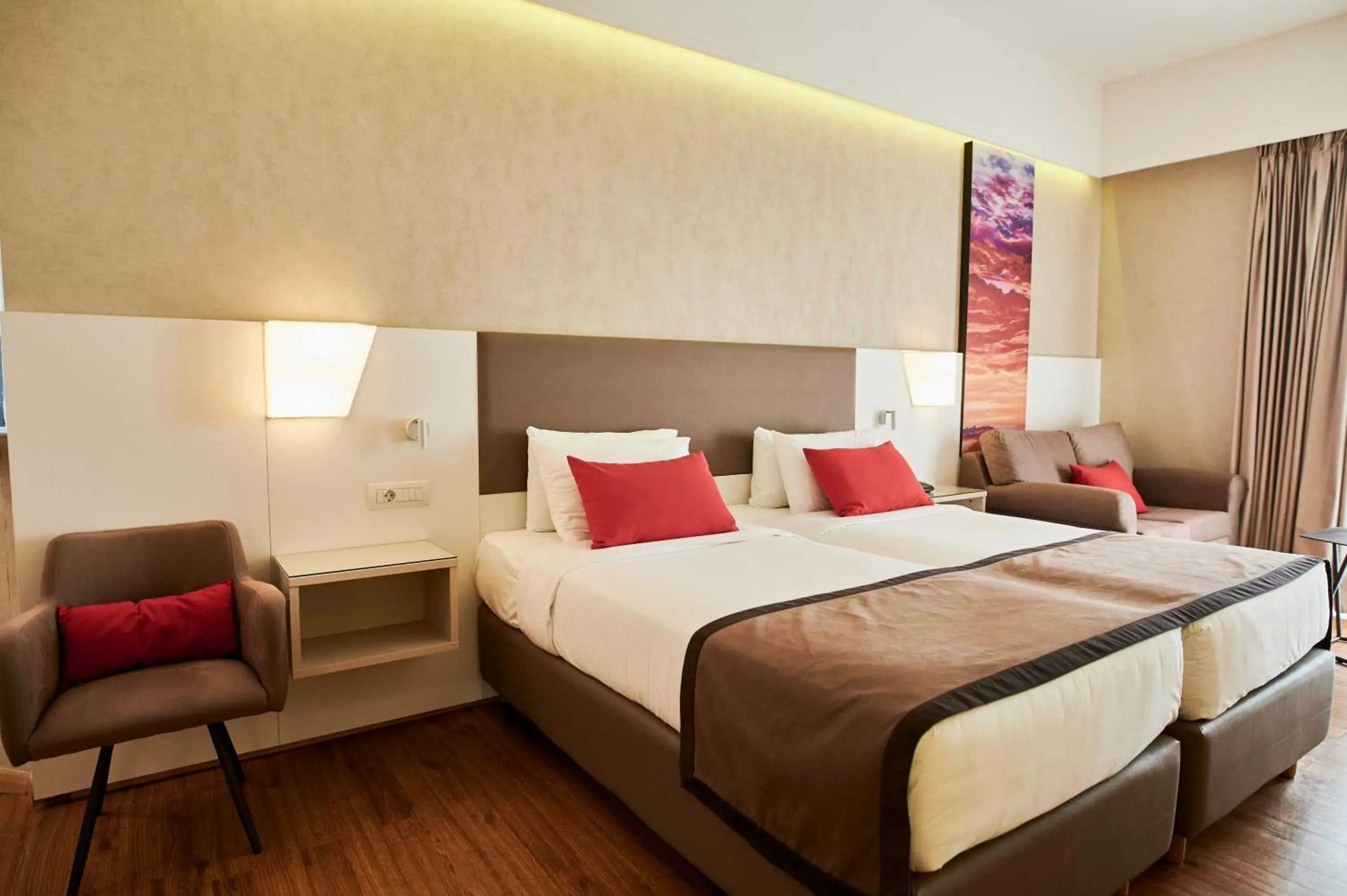 Bed in Ramada Plaza Thraki