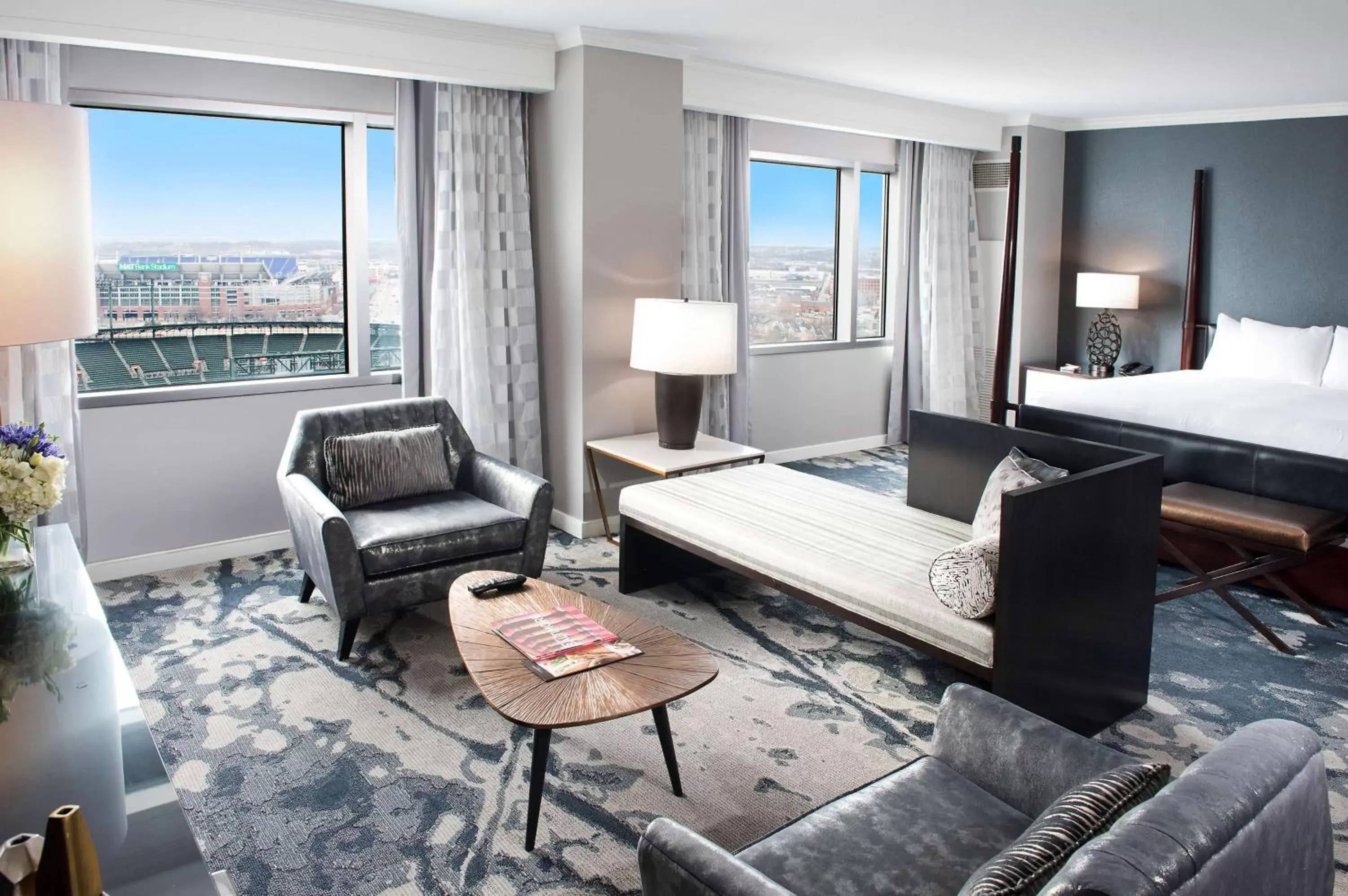 Living room, Bed in Hilton Baltimore Inner Harbor Living room, Bed in Hilton Baltimore Inner Harbor