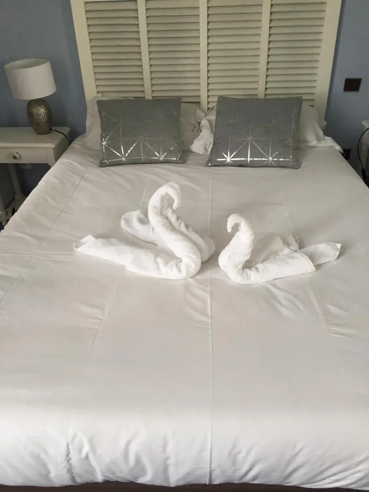 Decorative detail, Bed in Hotel De France