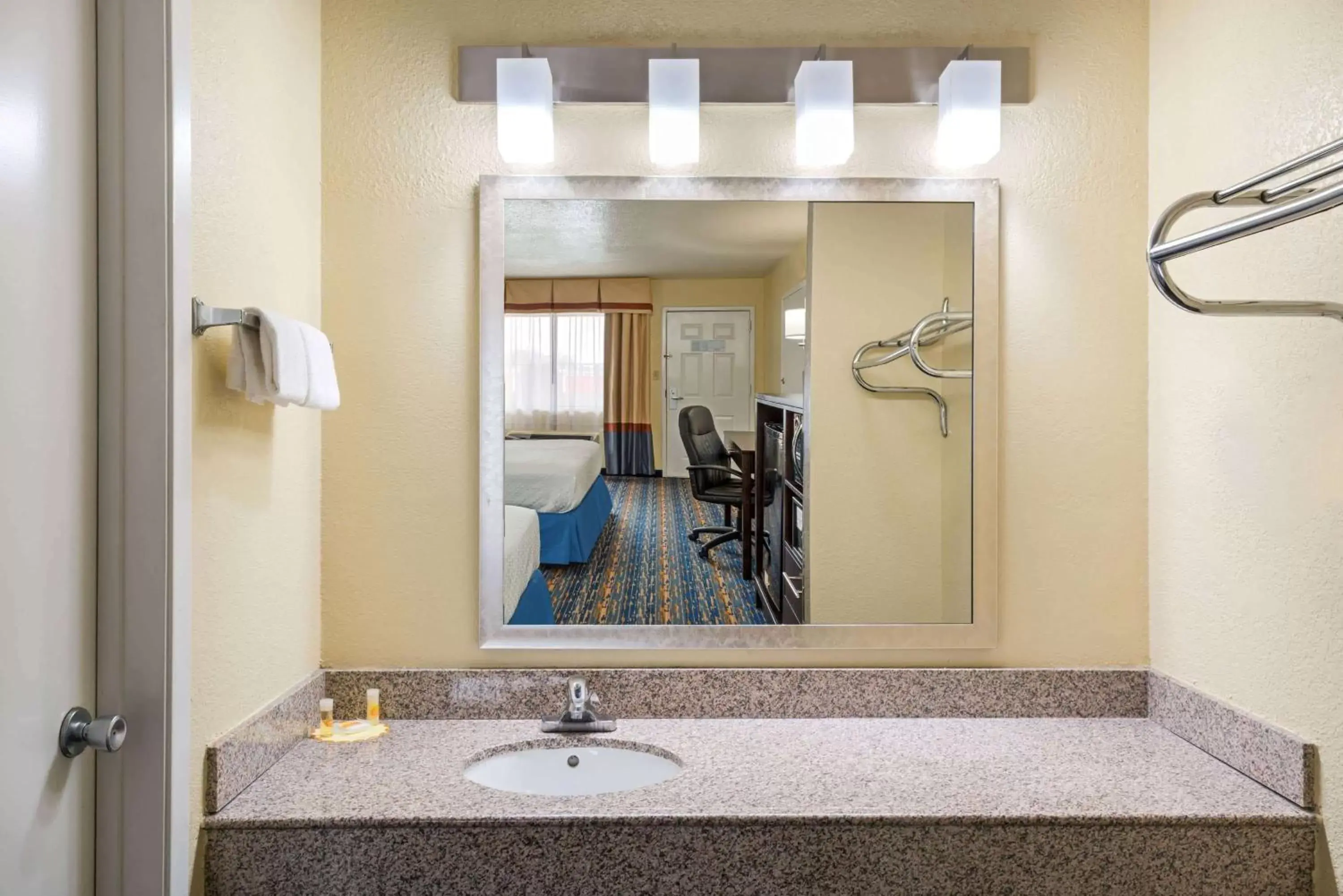 Bathroom in Days Inn by Wyndham San Antonio Northwest/Seaworld
