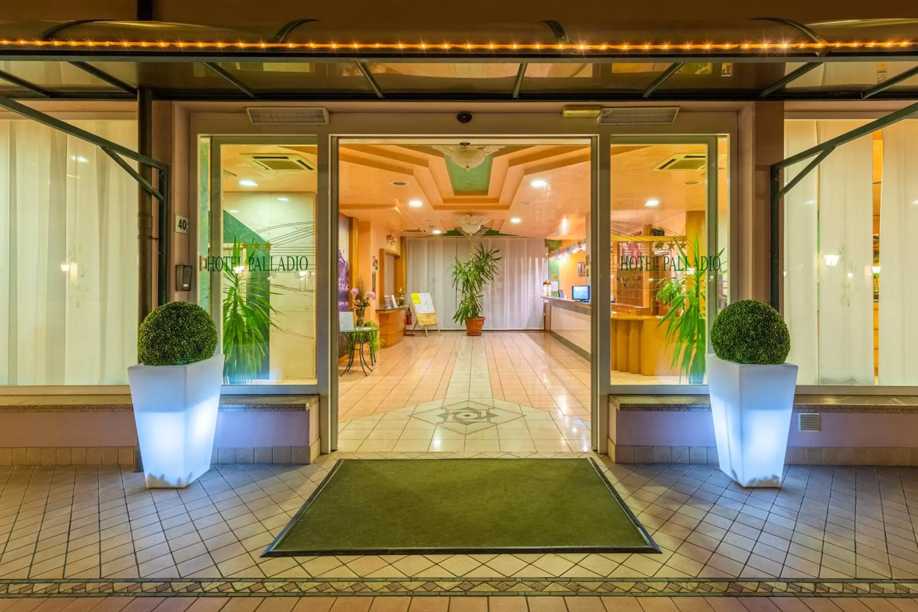 Facade/entrance in Hotel Palladio Facade/entrance in Hotel Palladio