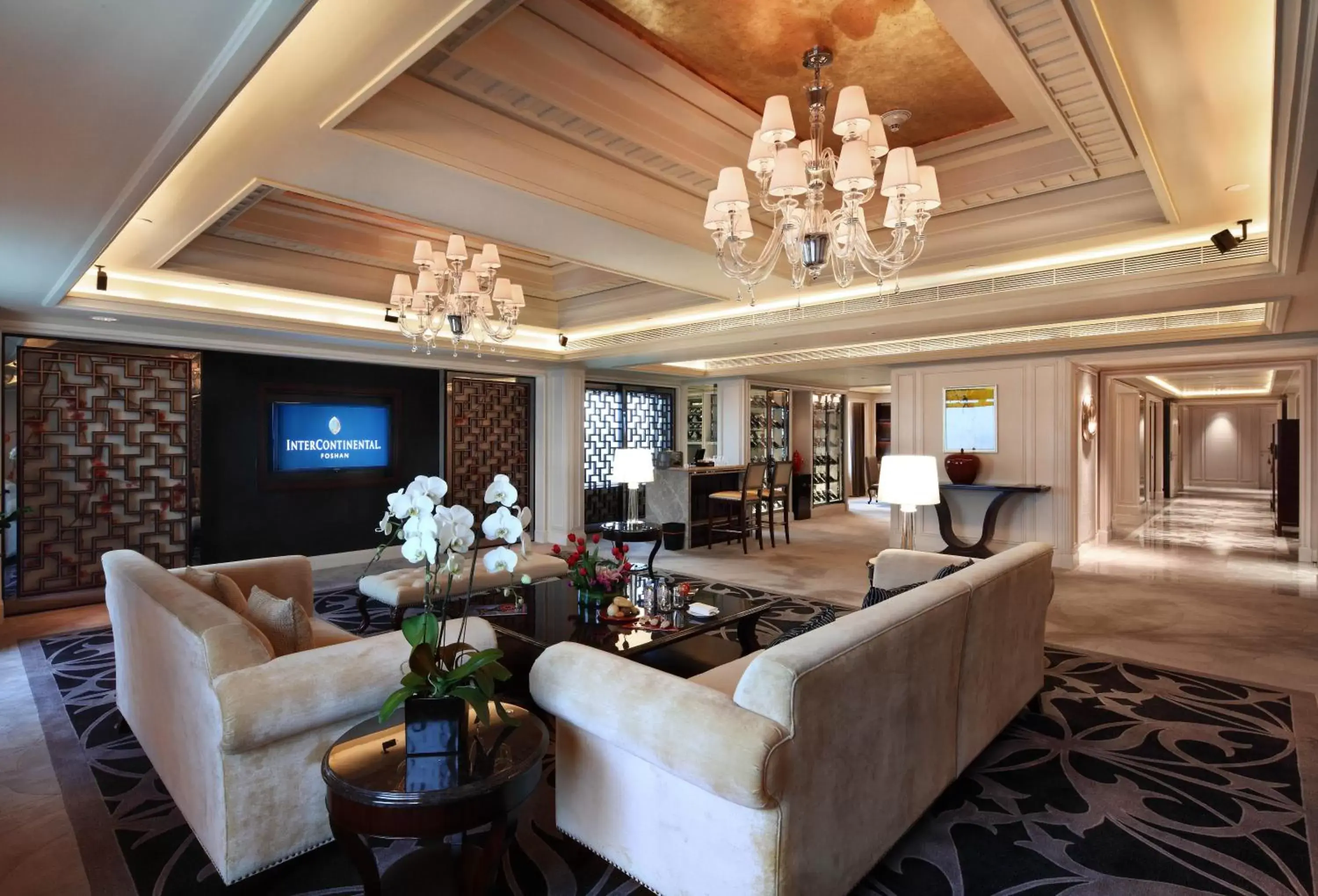 Photo of the whole room, Lounge/Bar in InterContinental Foshan, an IHG Hotel
