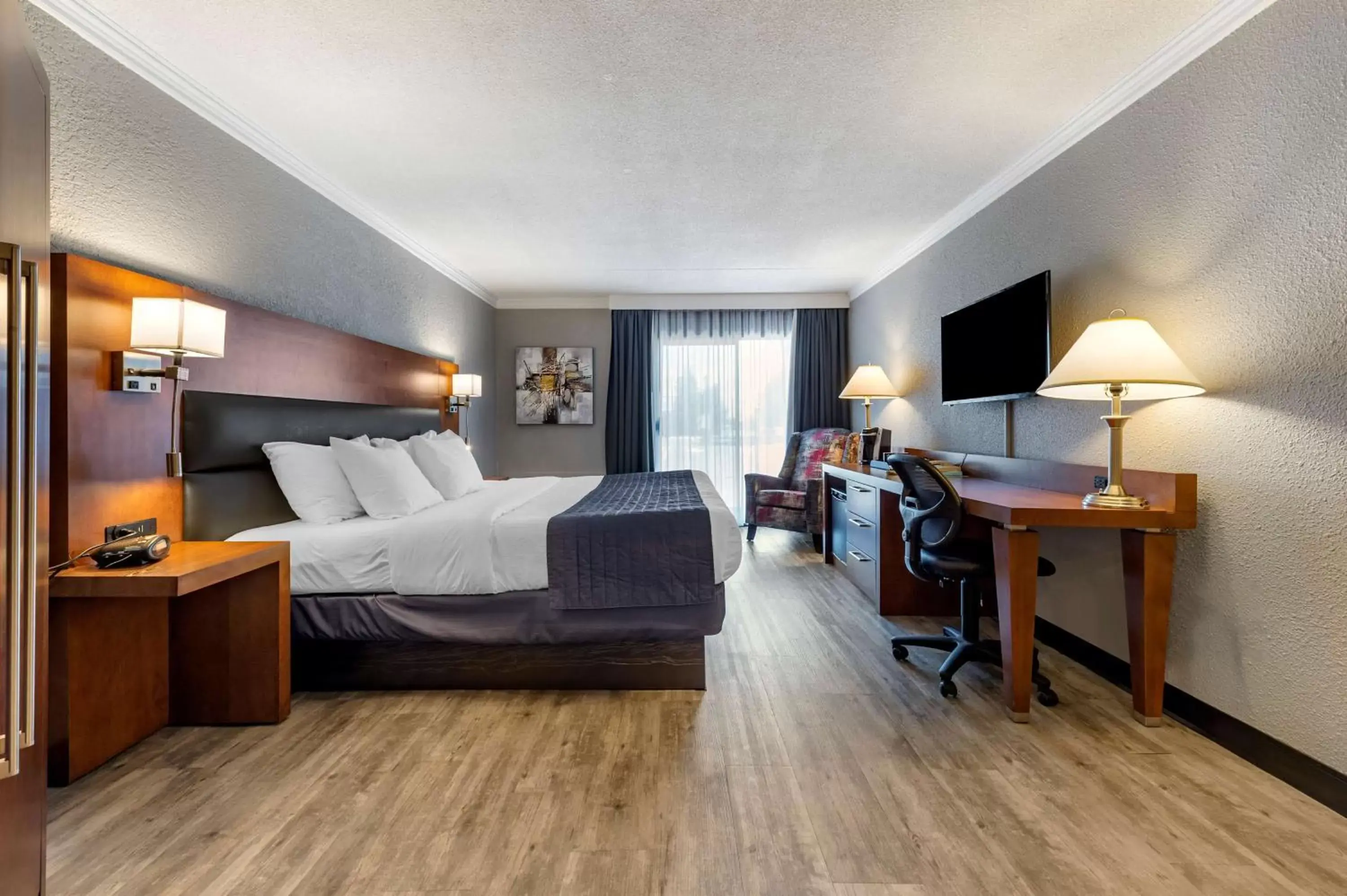 King Room in Best Western Hotel Universel Drummondville