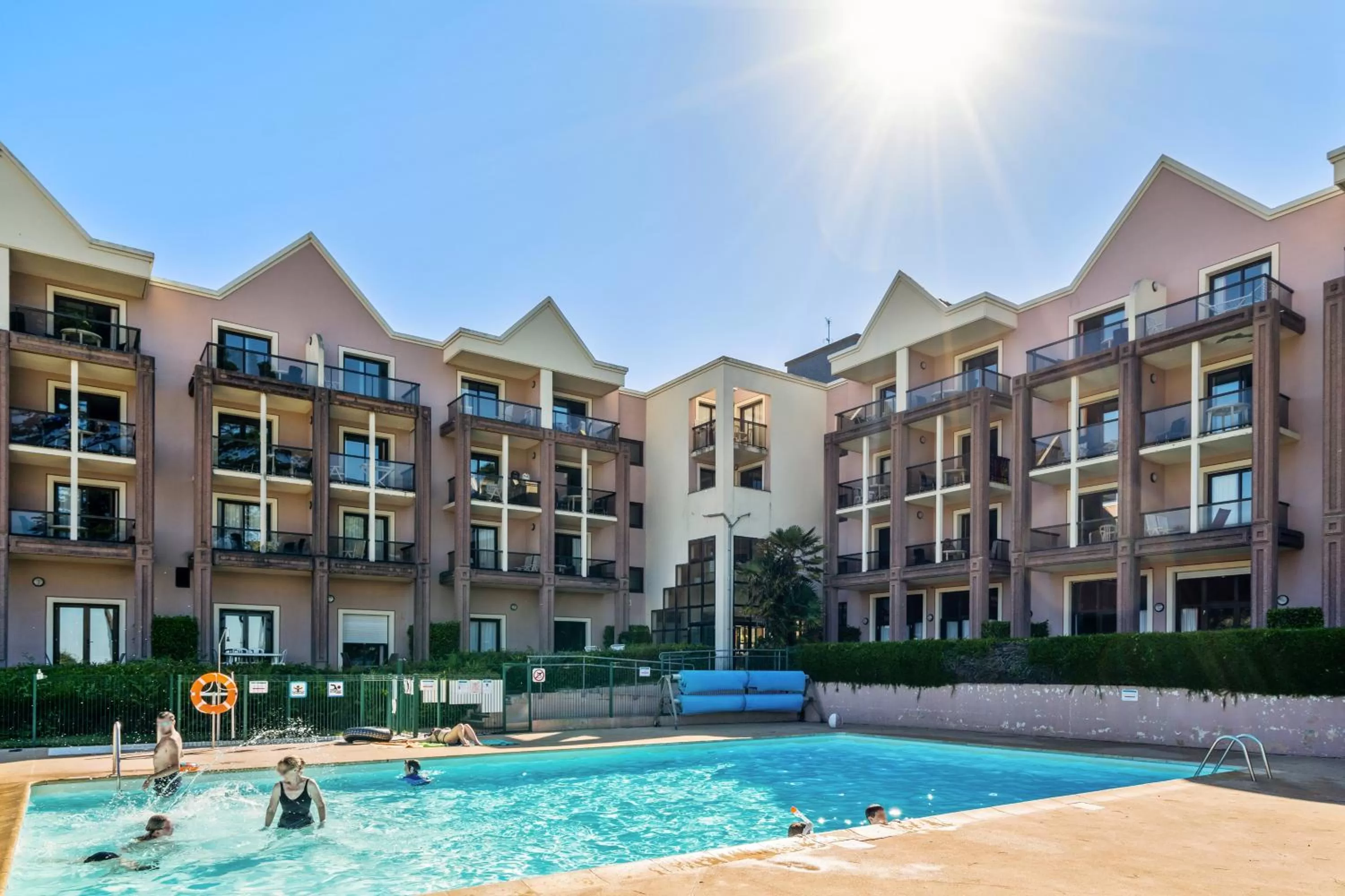 Property building in Résidence Pierre & Vacances L'Archipel