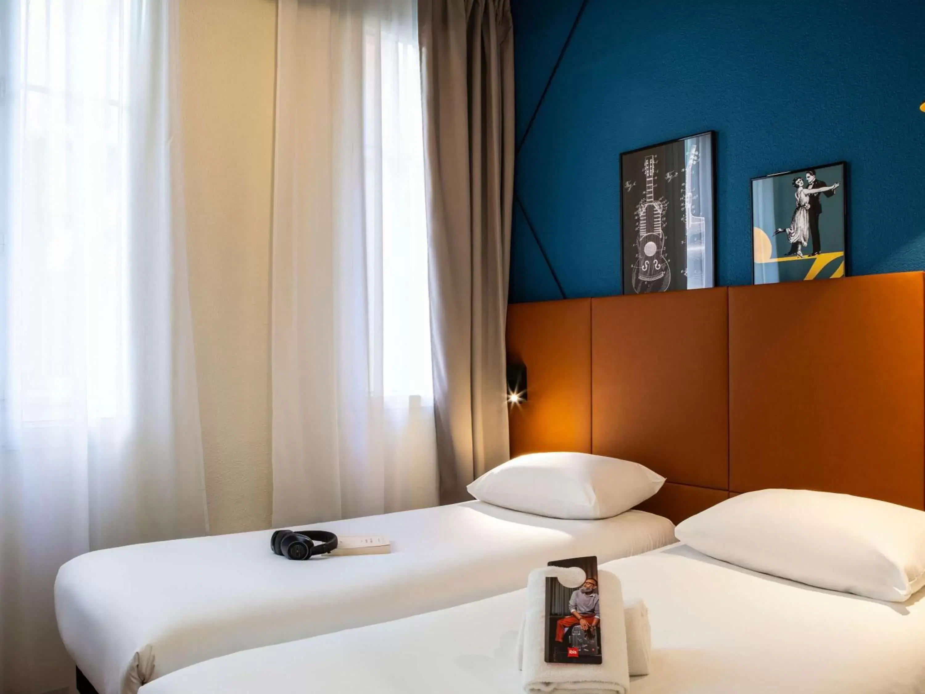 Bedroom, Bed in ibis Paris Ornano Montmartre Nord 18ème