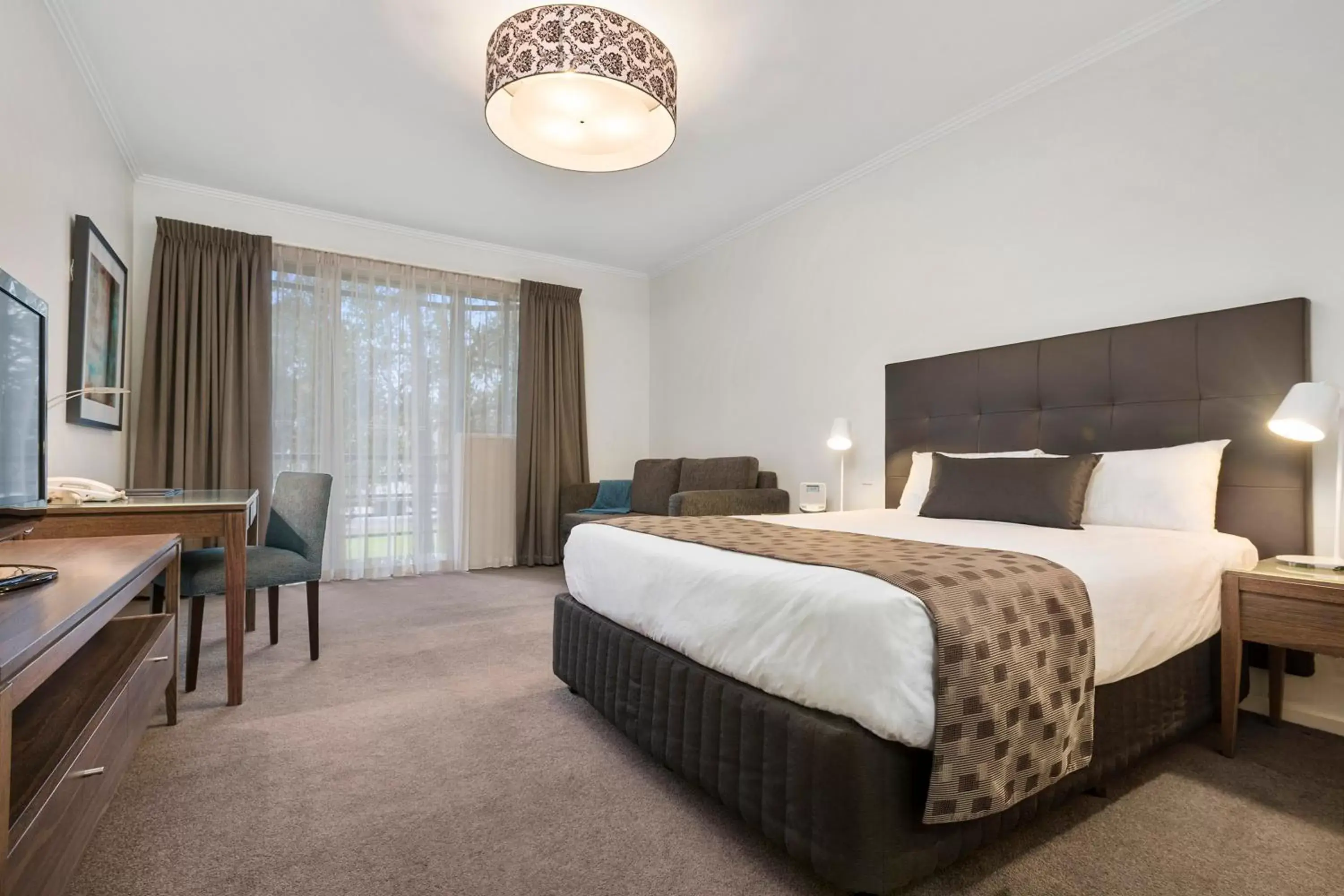 Bedroom, Bed in Quality Hotel Wangaratta Gateway