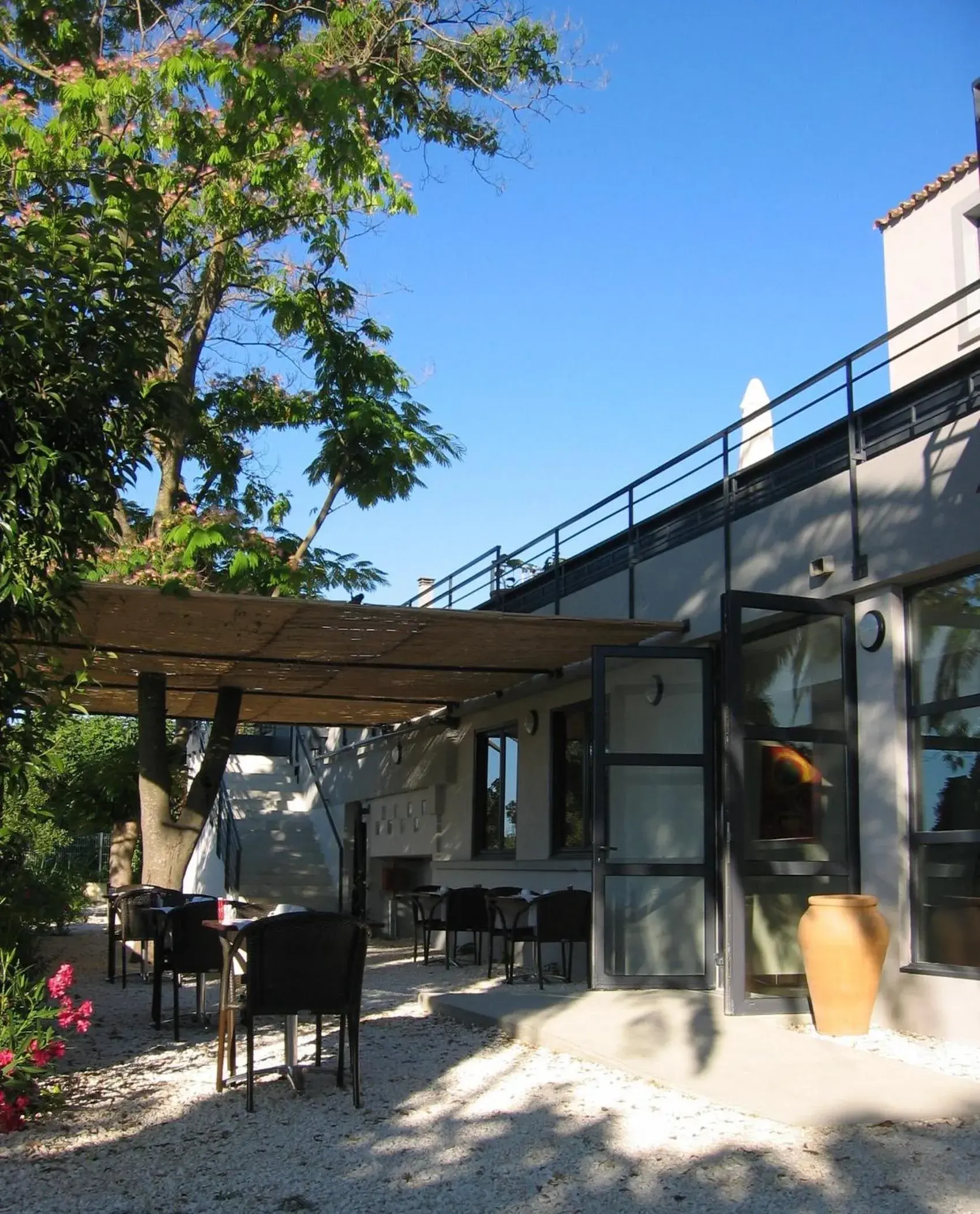 Facade/entrance in Hotel Canal Aigues Mortes