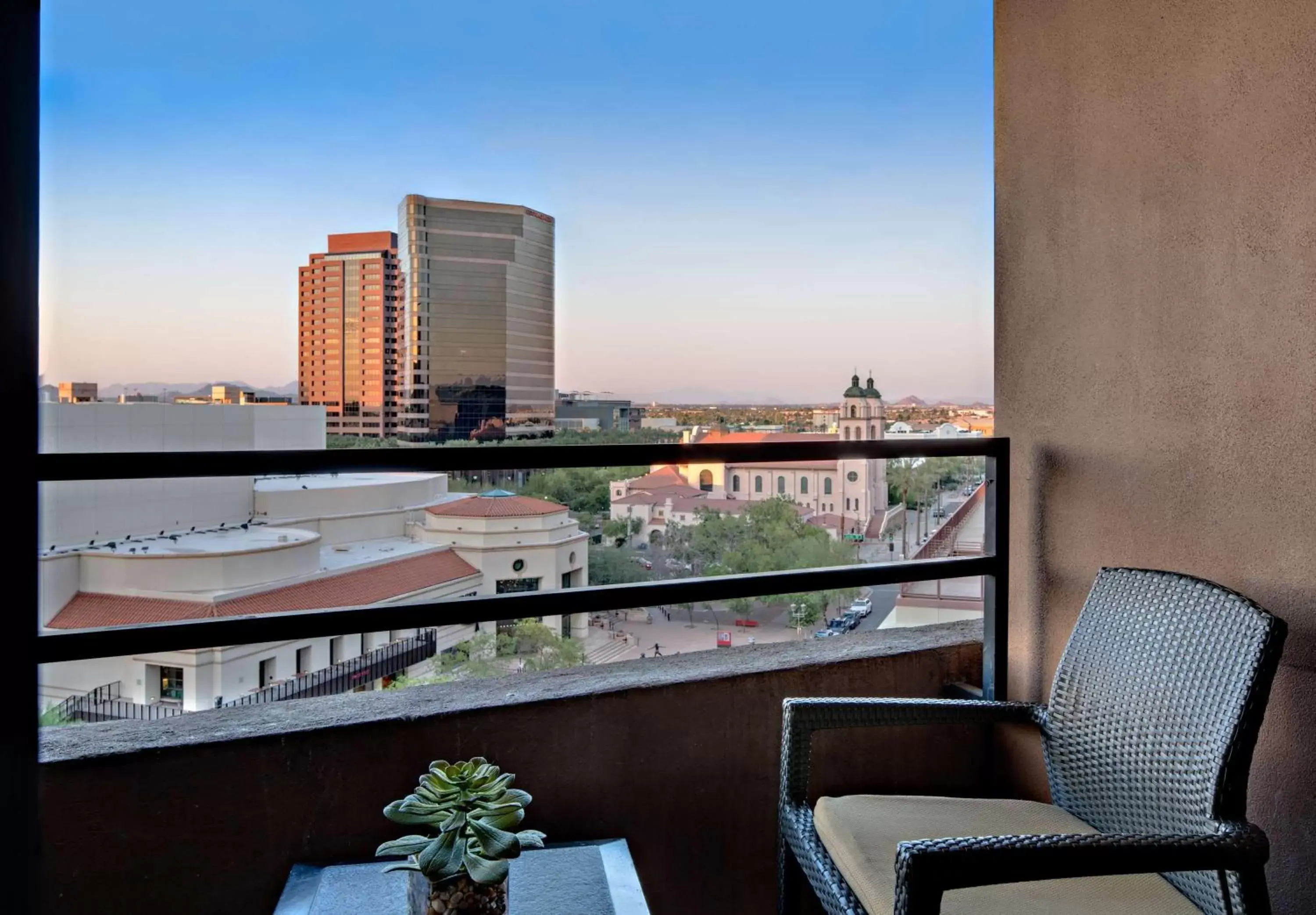 Bedroom in Hyatt Regency Phoenix