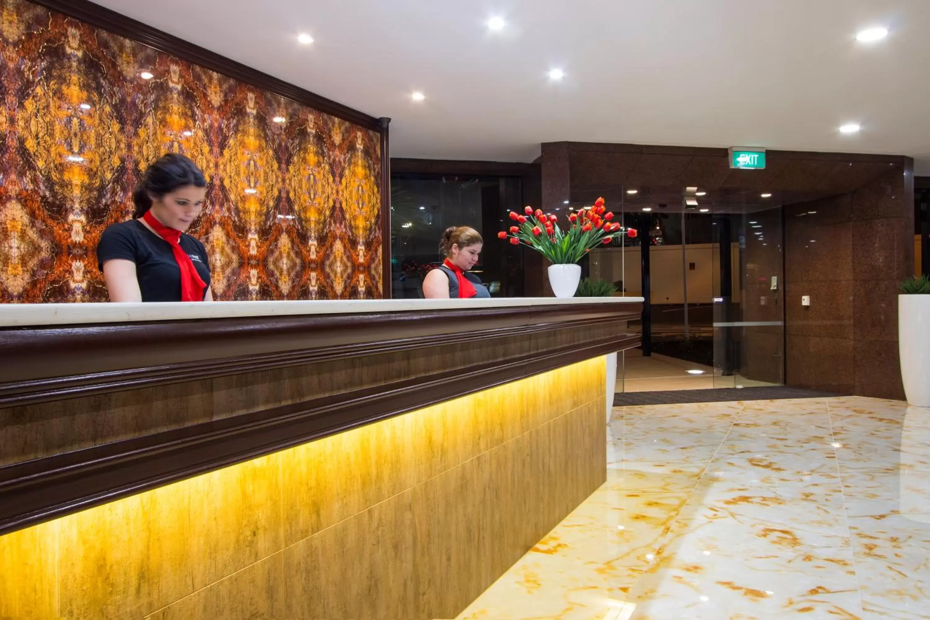 Lobby or reception, Staff in VR Queen Street Hotel & Suites