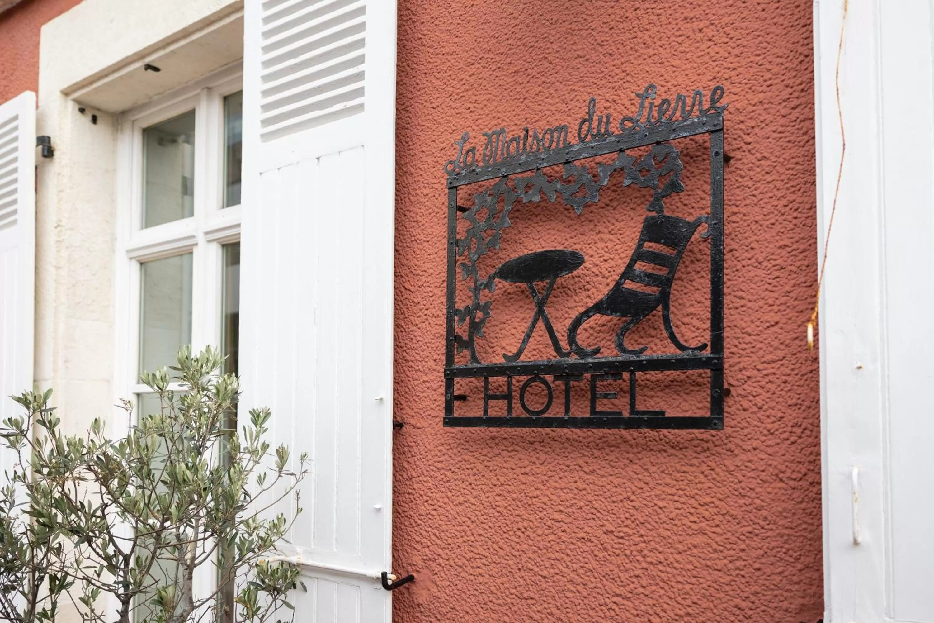 Decorative detail in Hôtel & Espace Bien-être La Maison du Lierre