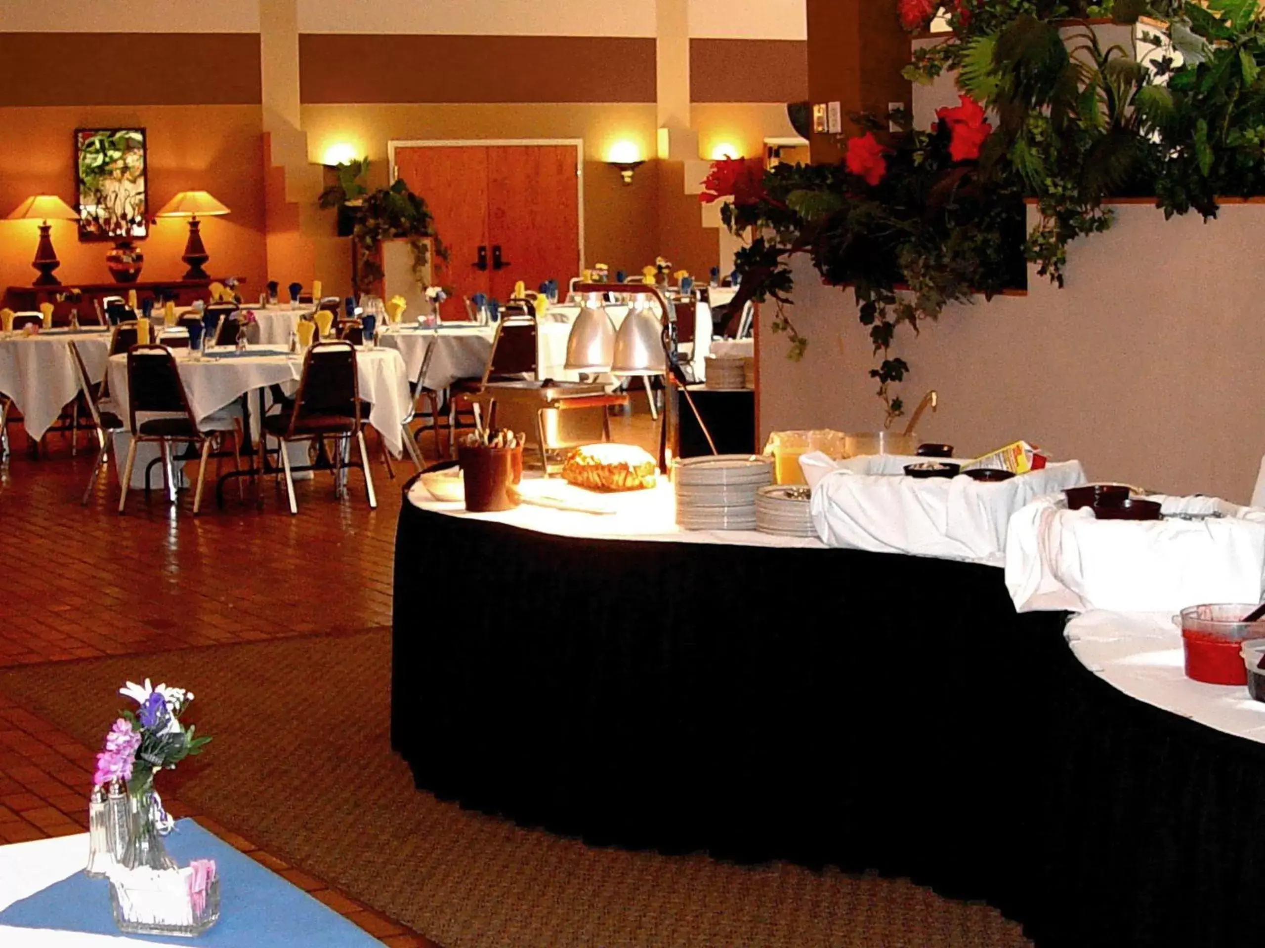 Banquet/Function facilities, Restaurant/Places to Eat in Holiday Inn Riverton-Convention Center, an IHG Hotel