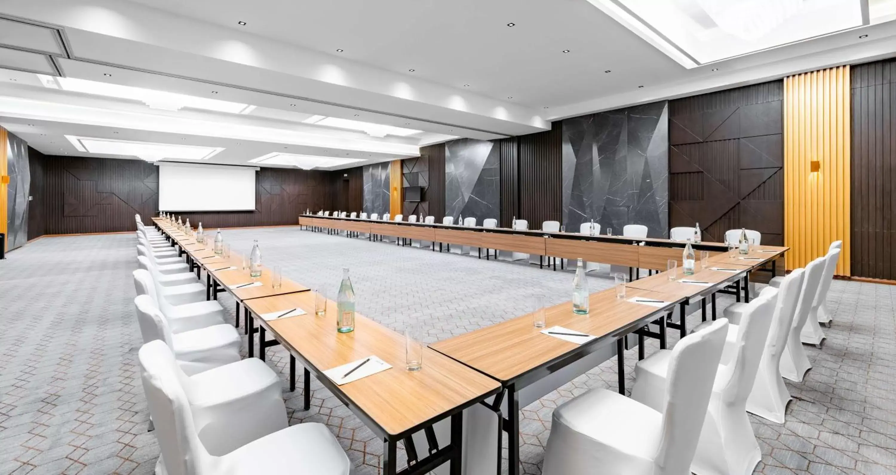 Meeting/conference room in Radisson Blu Hotel Riyadh Qurtuba