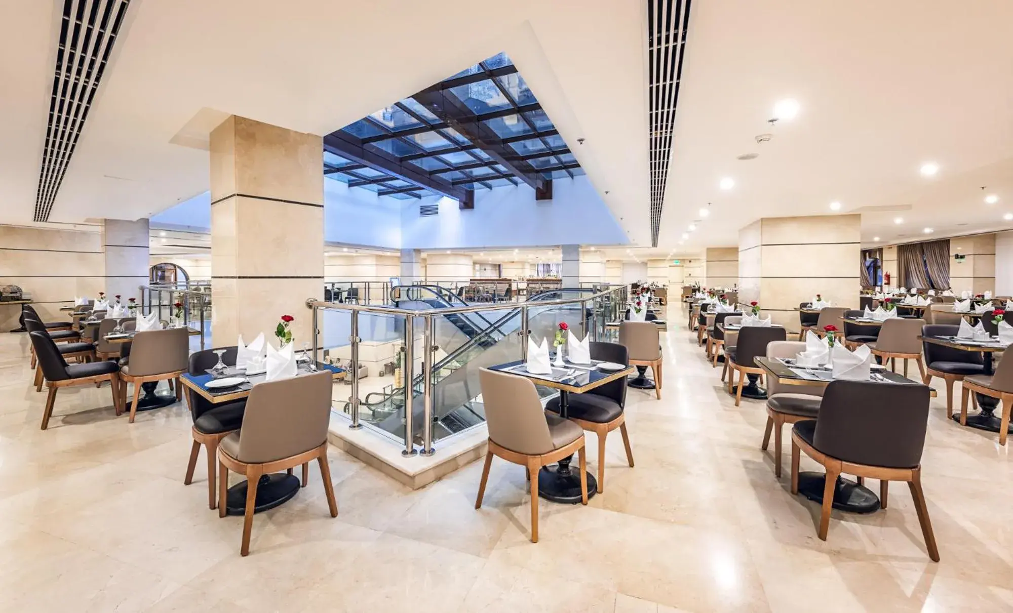 Restaurant/Places to Eat in Rua Al Hijrah Hotel
