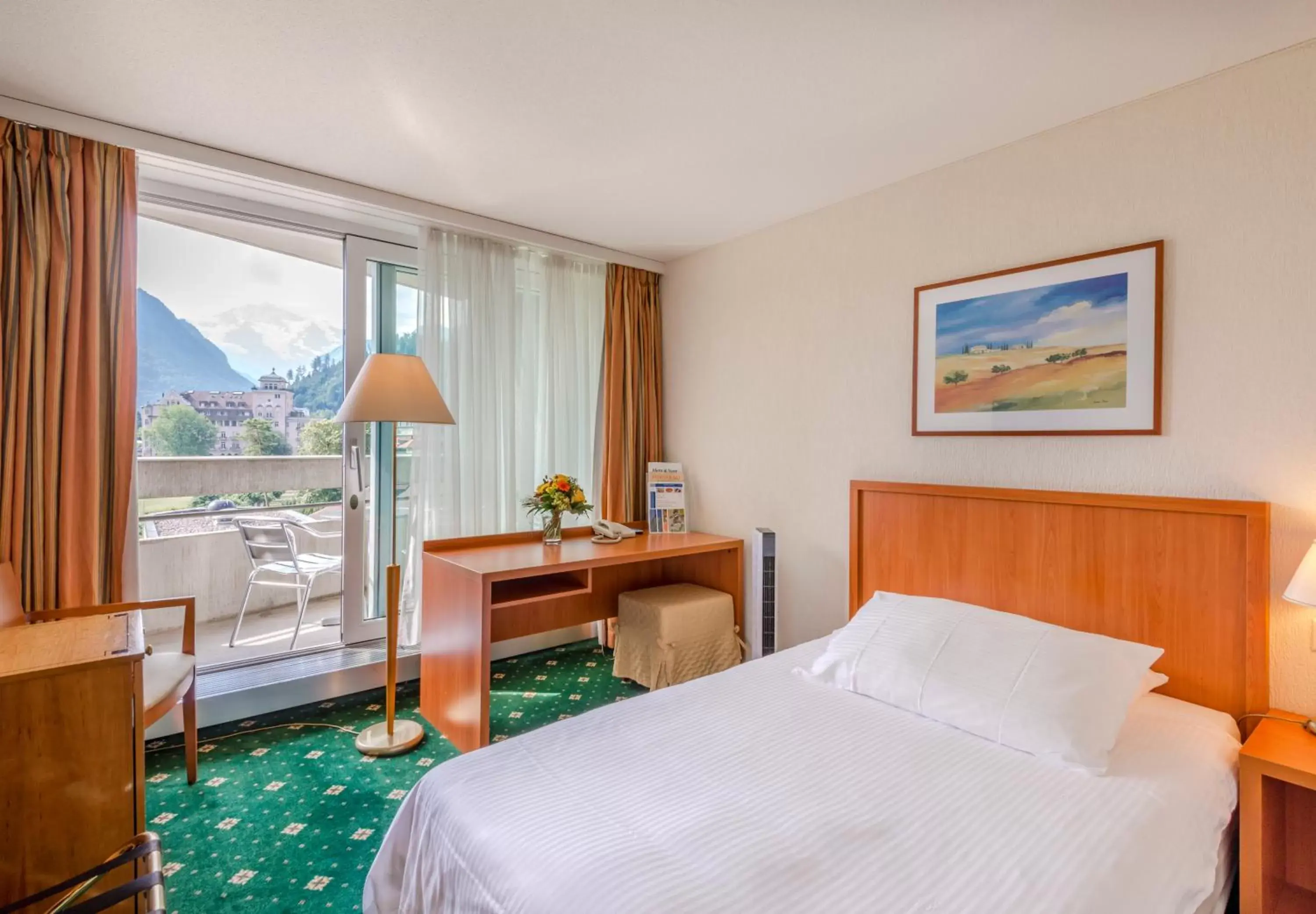 Bedroom, Bed in Metropole Swiss Quality Hotel