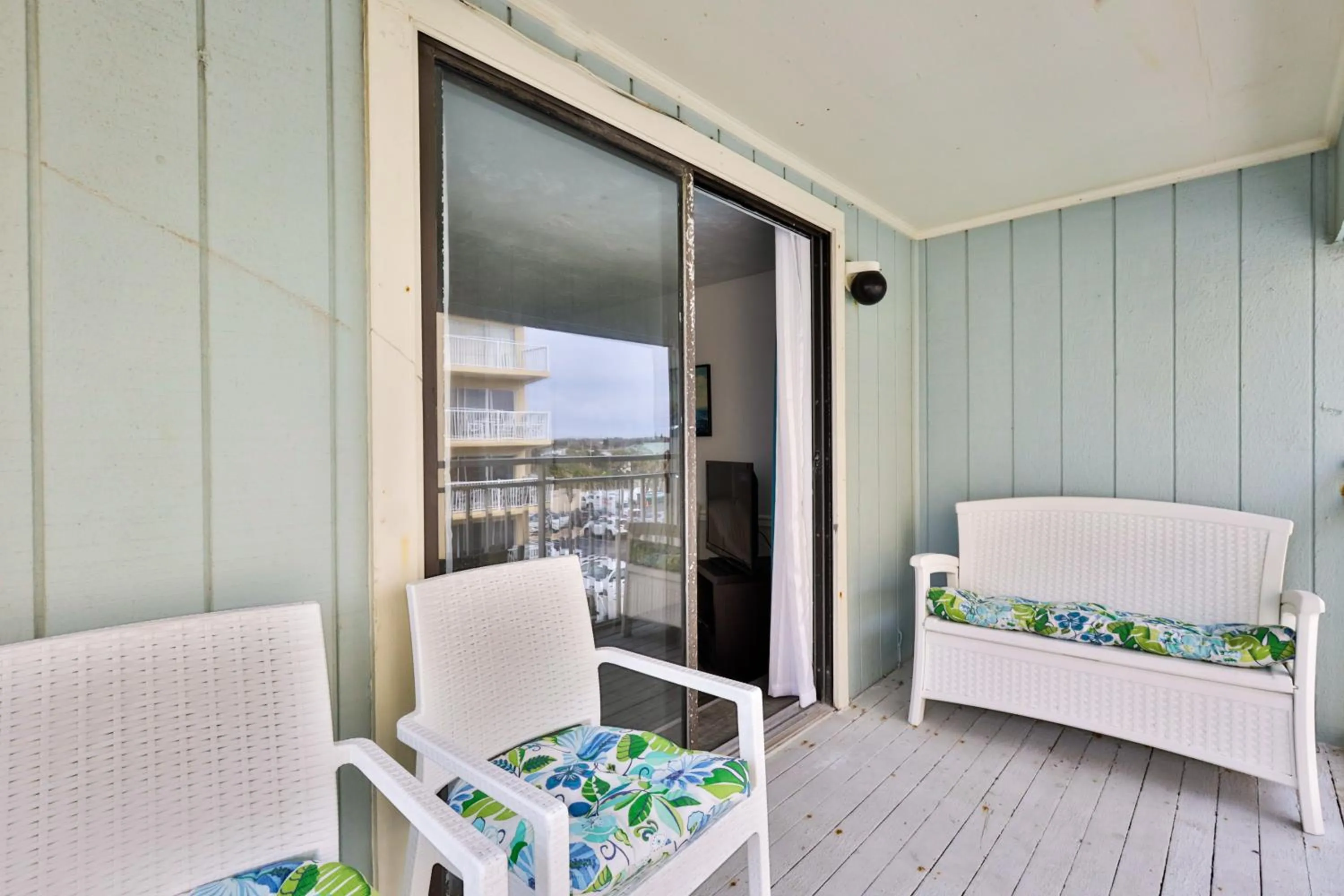 Balcony/Terrace in Coastal Waters