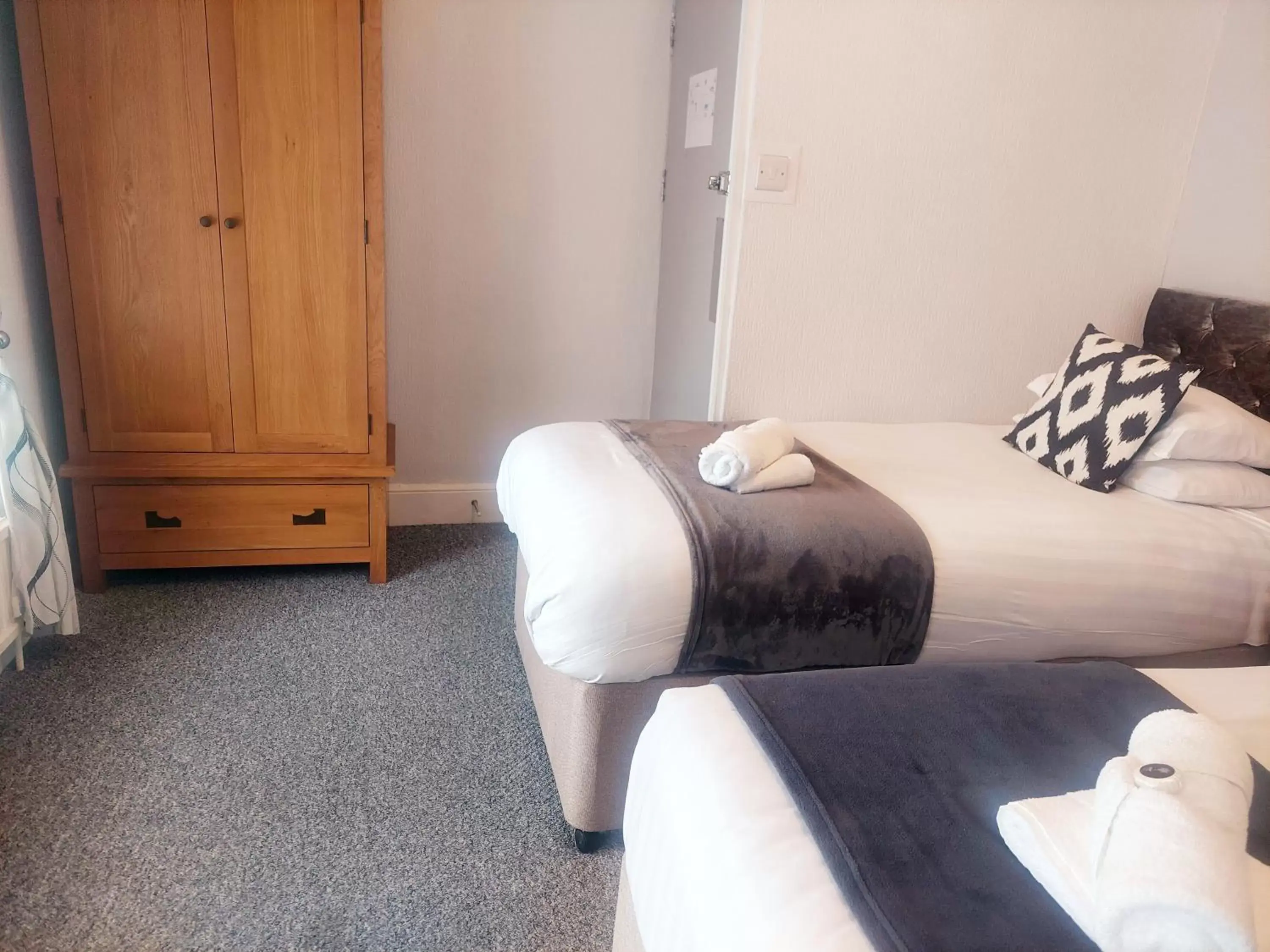 Standard Twin Room in The Black Lion Royal Hotel Standard Twin Room in The Black Lion Royal Hotel