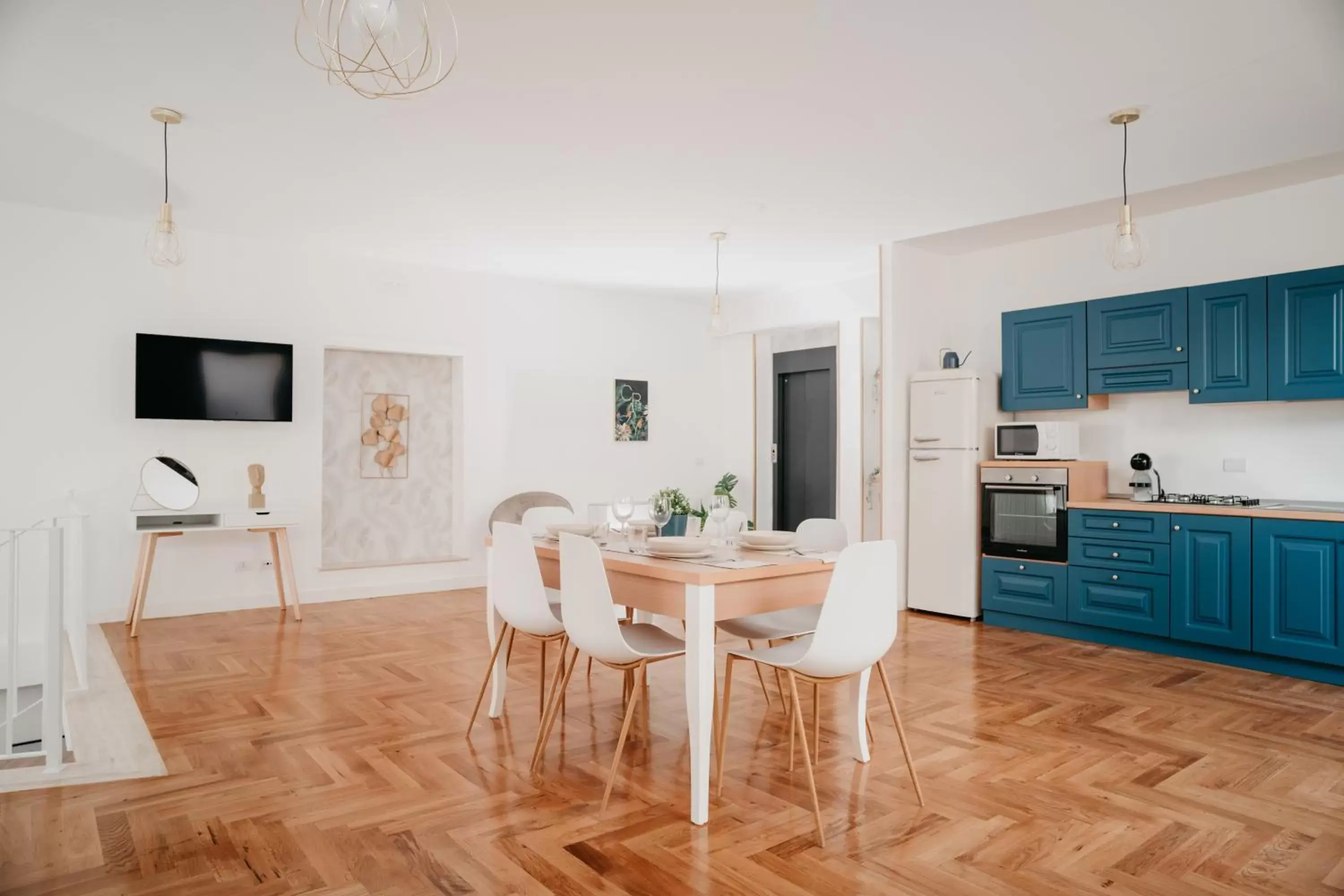 kitchen, Dining Area in Vista Napoli Residence by Casa Napoletana