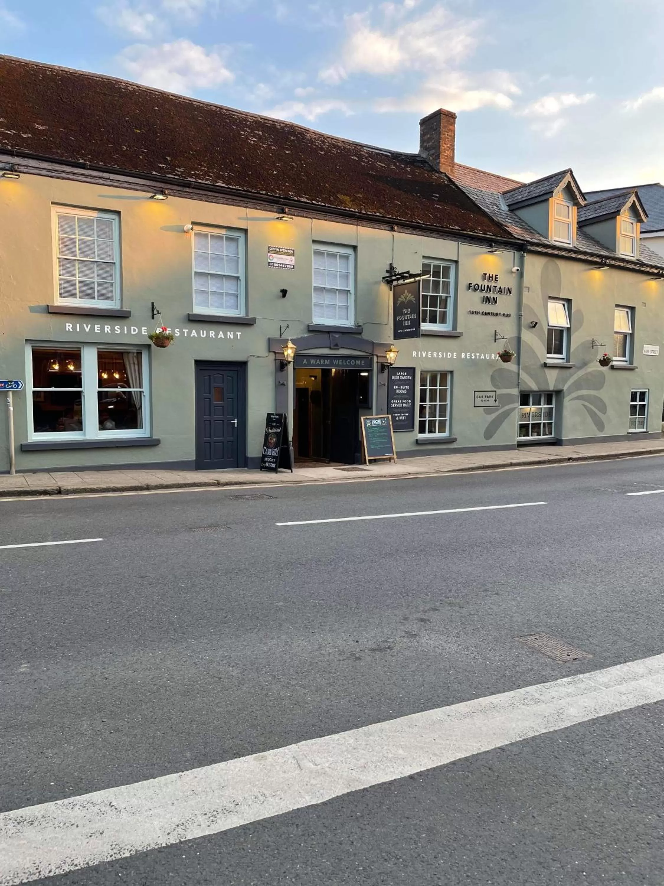 Property building in The Fountain Inn & Riverside Restaurant