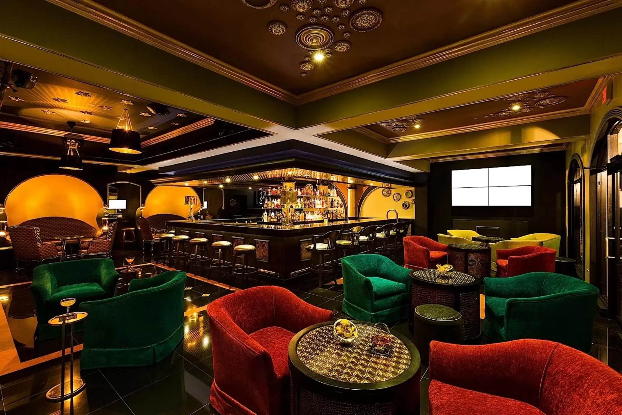 Lounge or bar, Lounge/Bar in Terra Nova All Suite Hotel