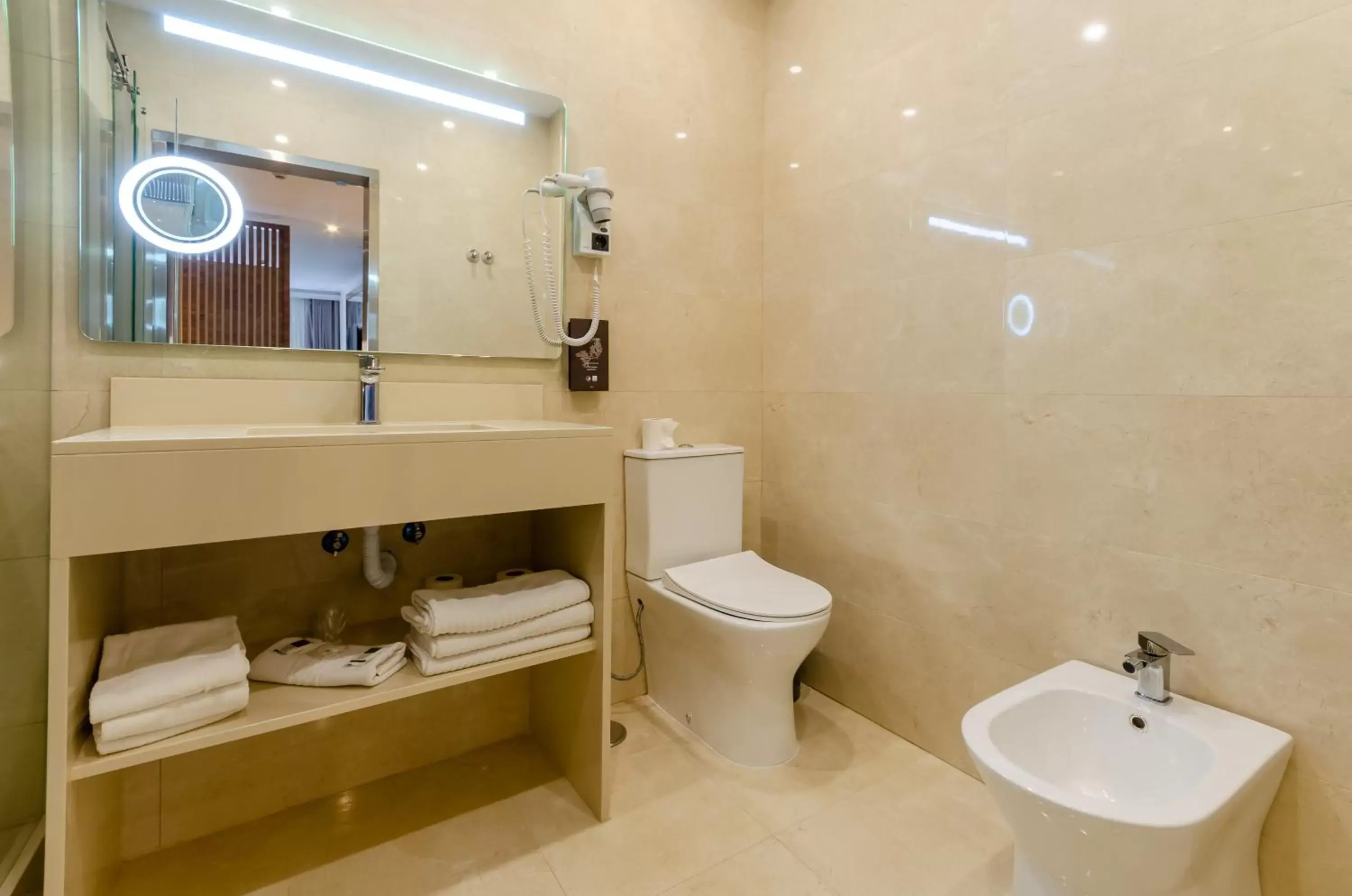 Bathroom in Hotel Borges Chiado