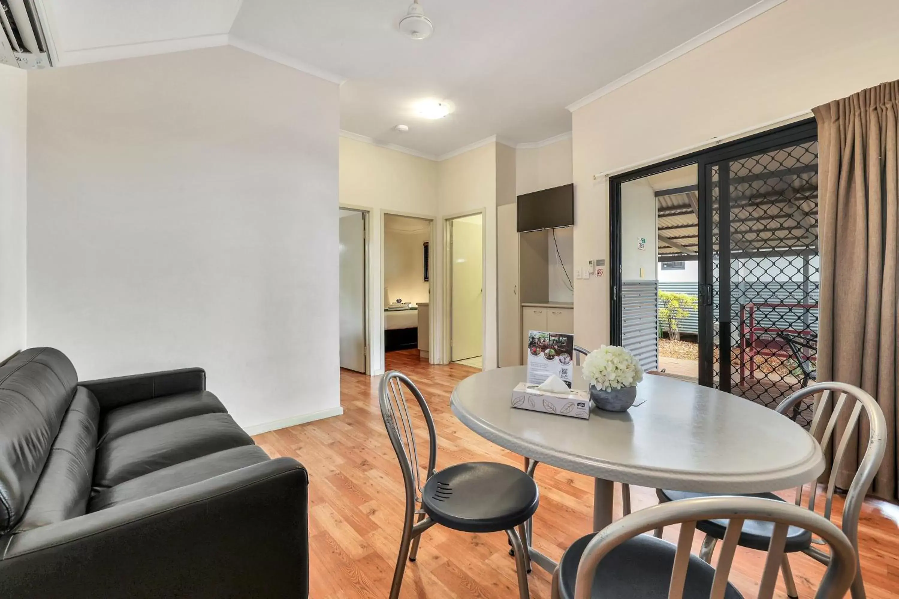 Dining Area in Darwin FreeSpirit Resort