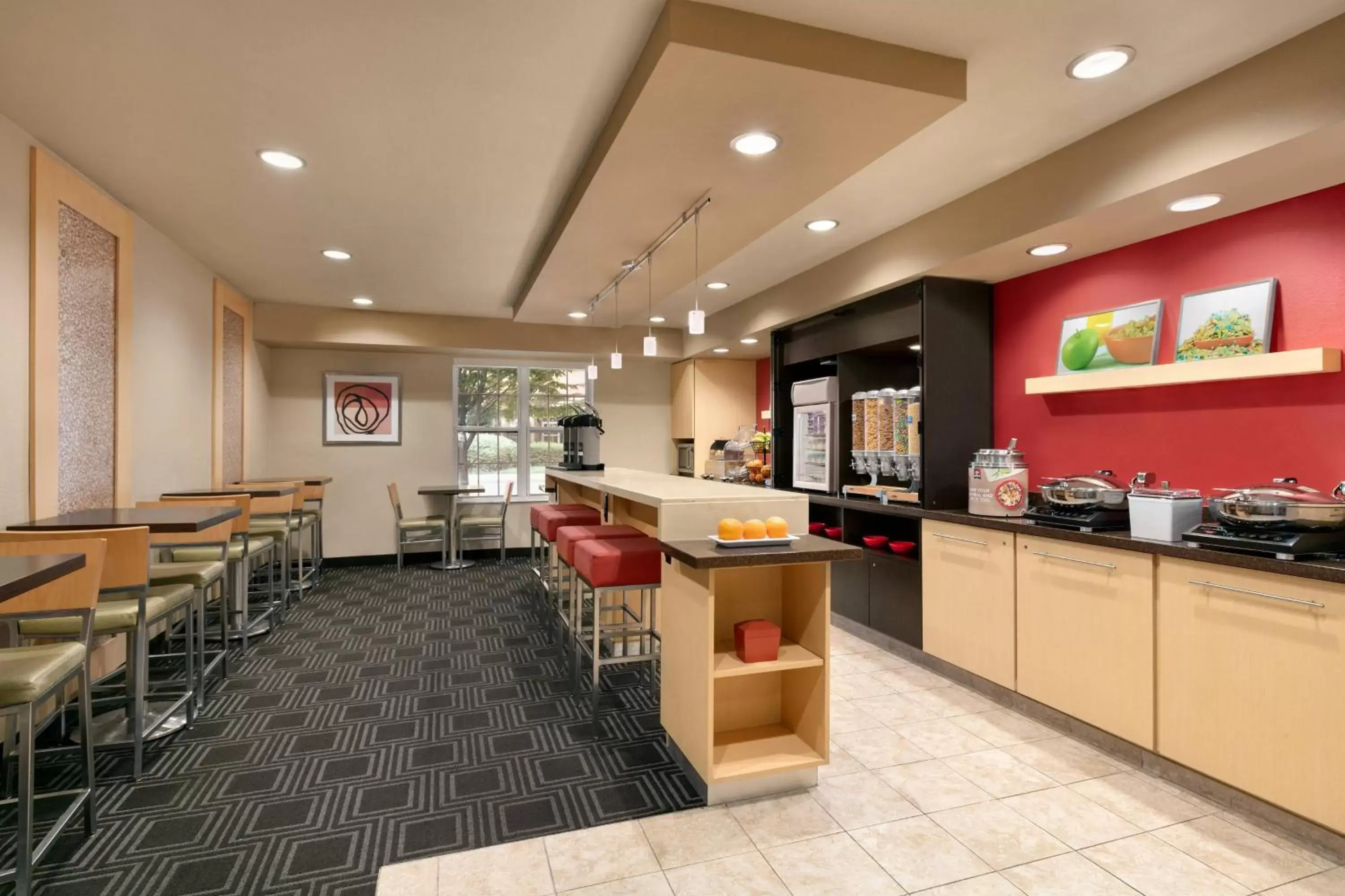 Breakfast, Restaurant/Places to Eat in TownePlace Suites Gaithersburg