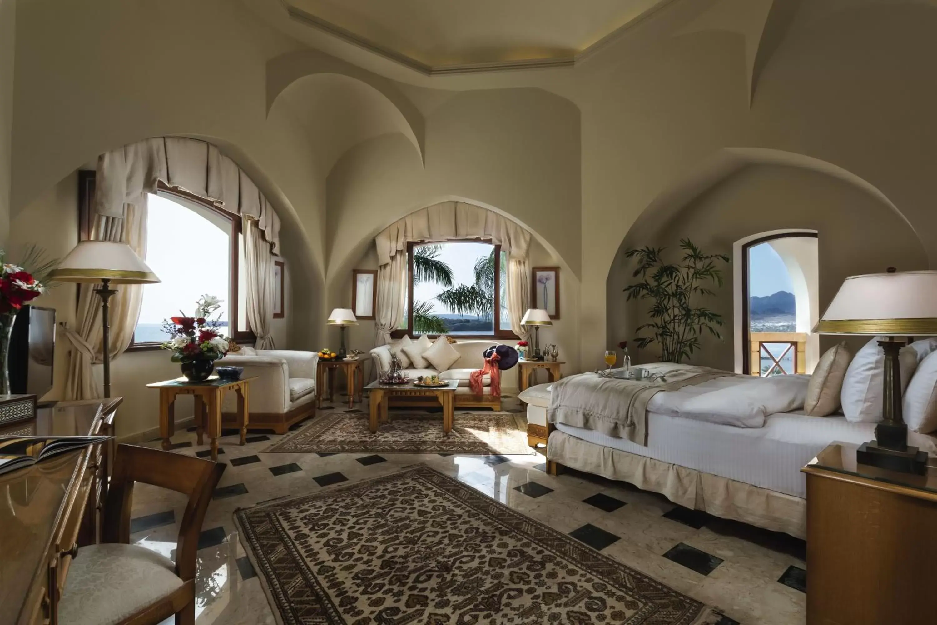 Bedroom, Seating Area in Movenpick Resort Sharm El Sheikh