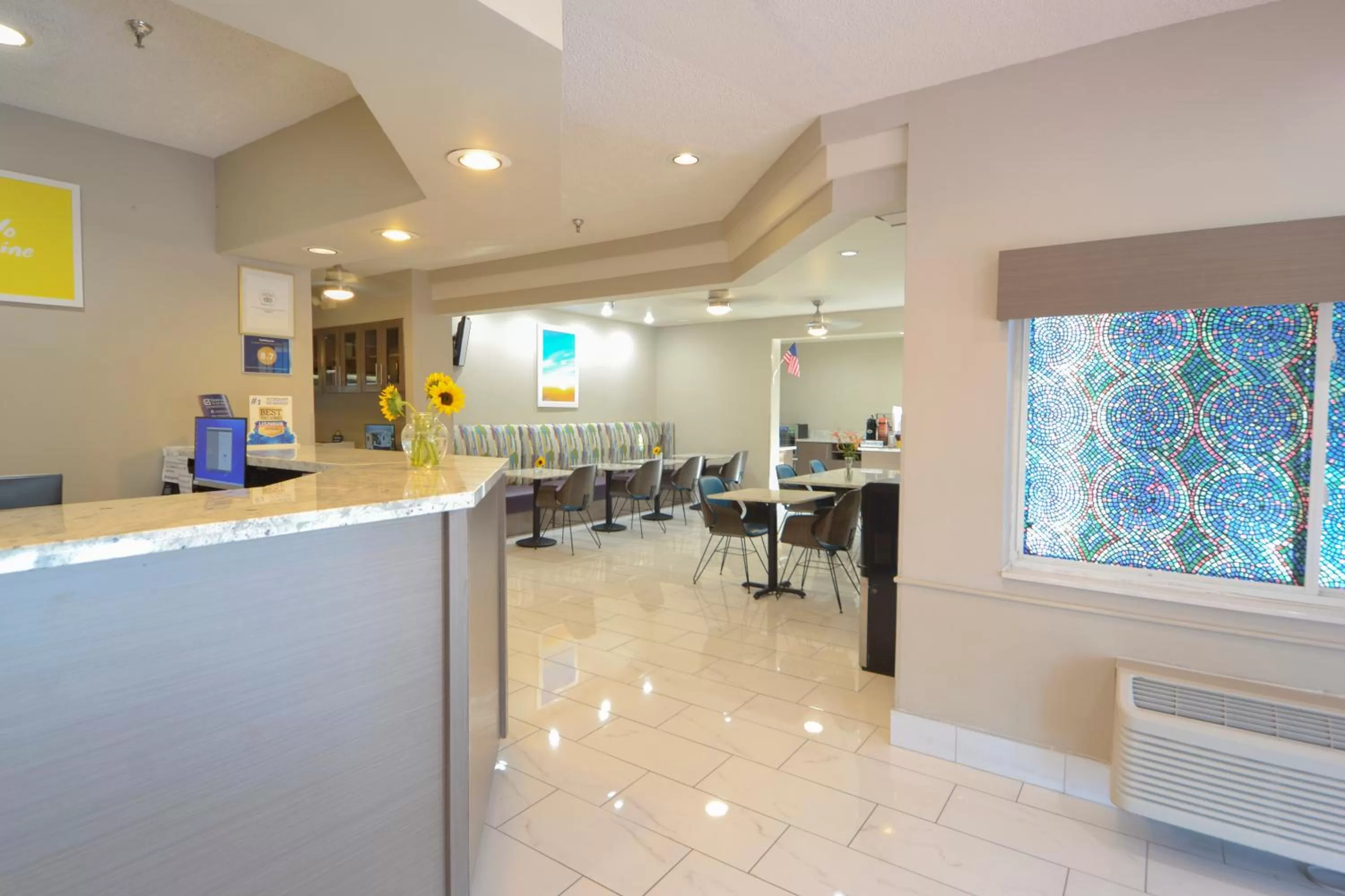 Property building in Days Inn & Suites by Wyndham Airport Albuquerque