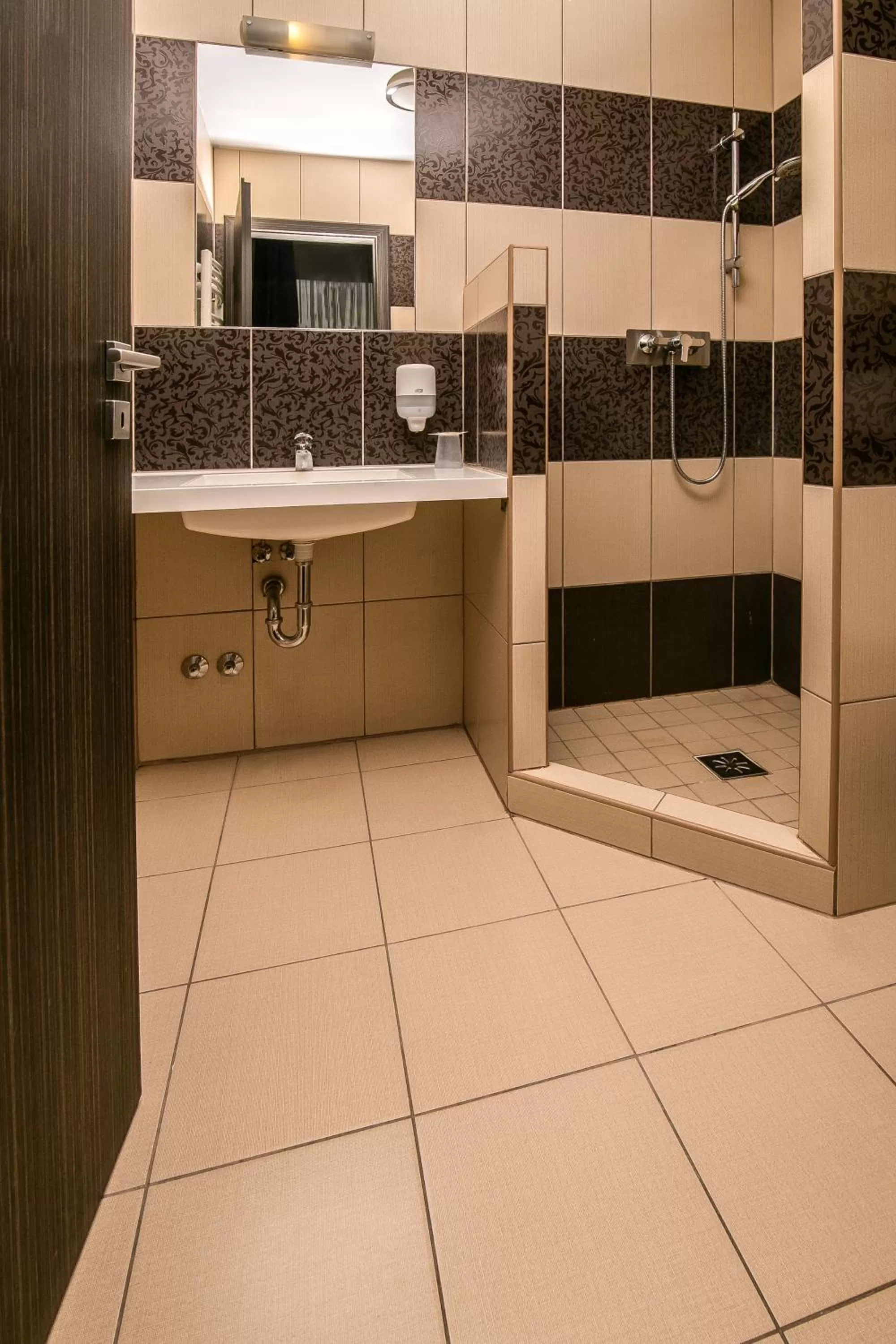 Andante Pension & Restaurant