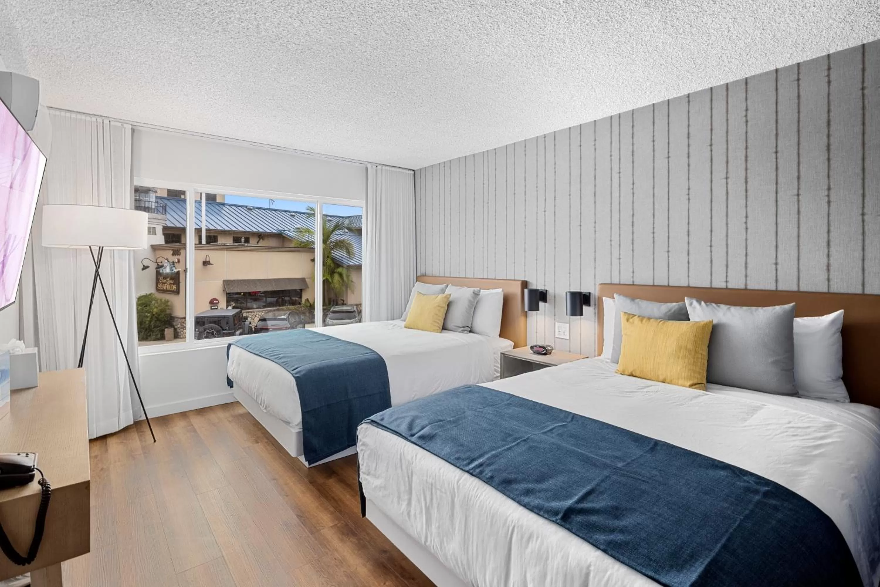 Bedroom, Bed in Sea Harbor Hotel - San Diego