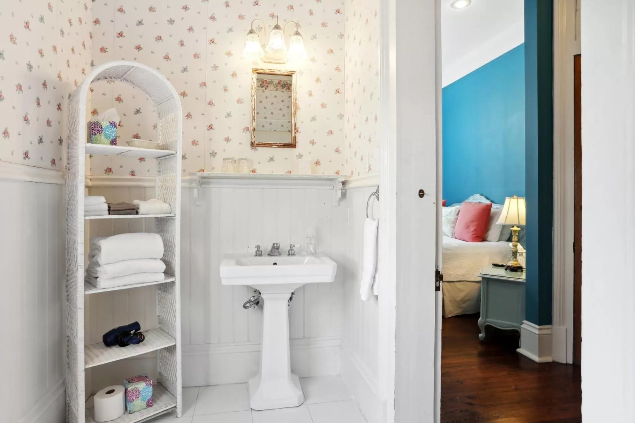 Bathroom in Maison Perrier Bed & Breakfast