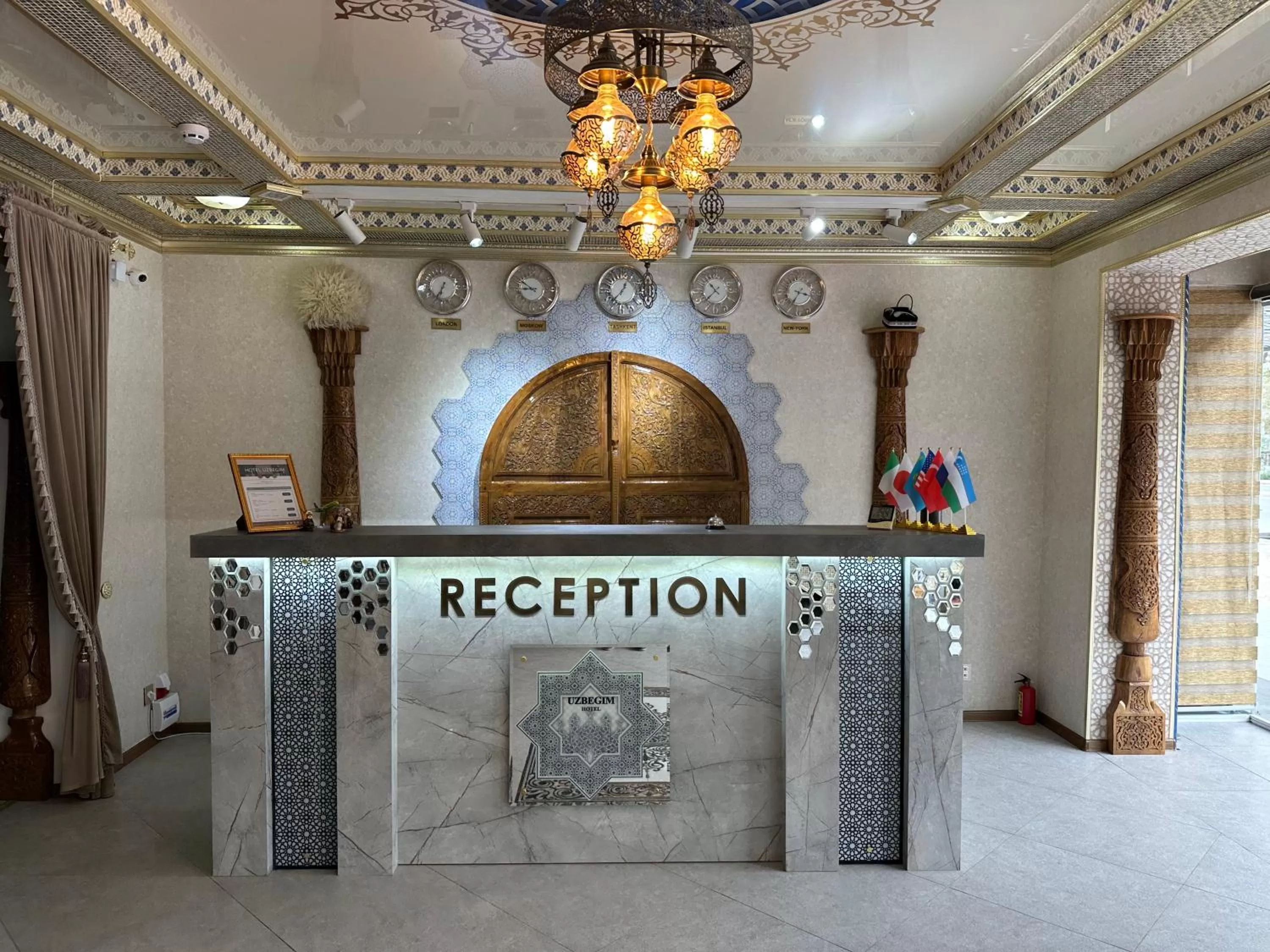 Lobby or reception in HOTEL UZBEGIM