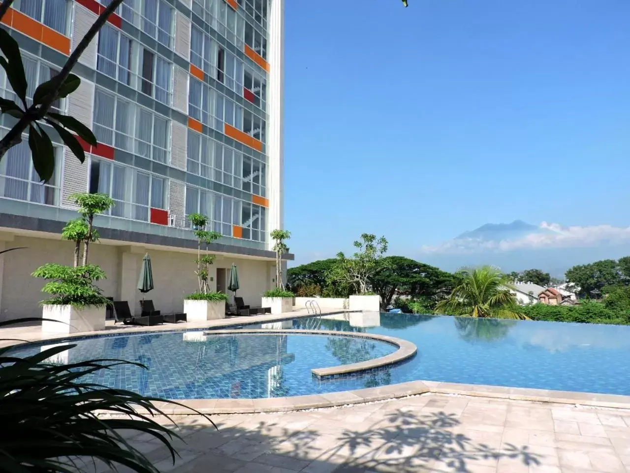 Swimming pool in Ascent Premiere Hotel and Convention Swimming pool in Ascent Premiere Hotel and Convention