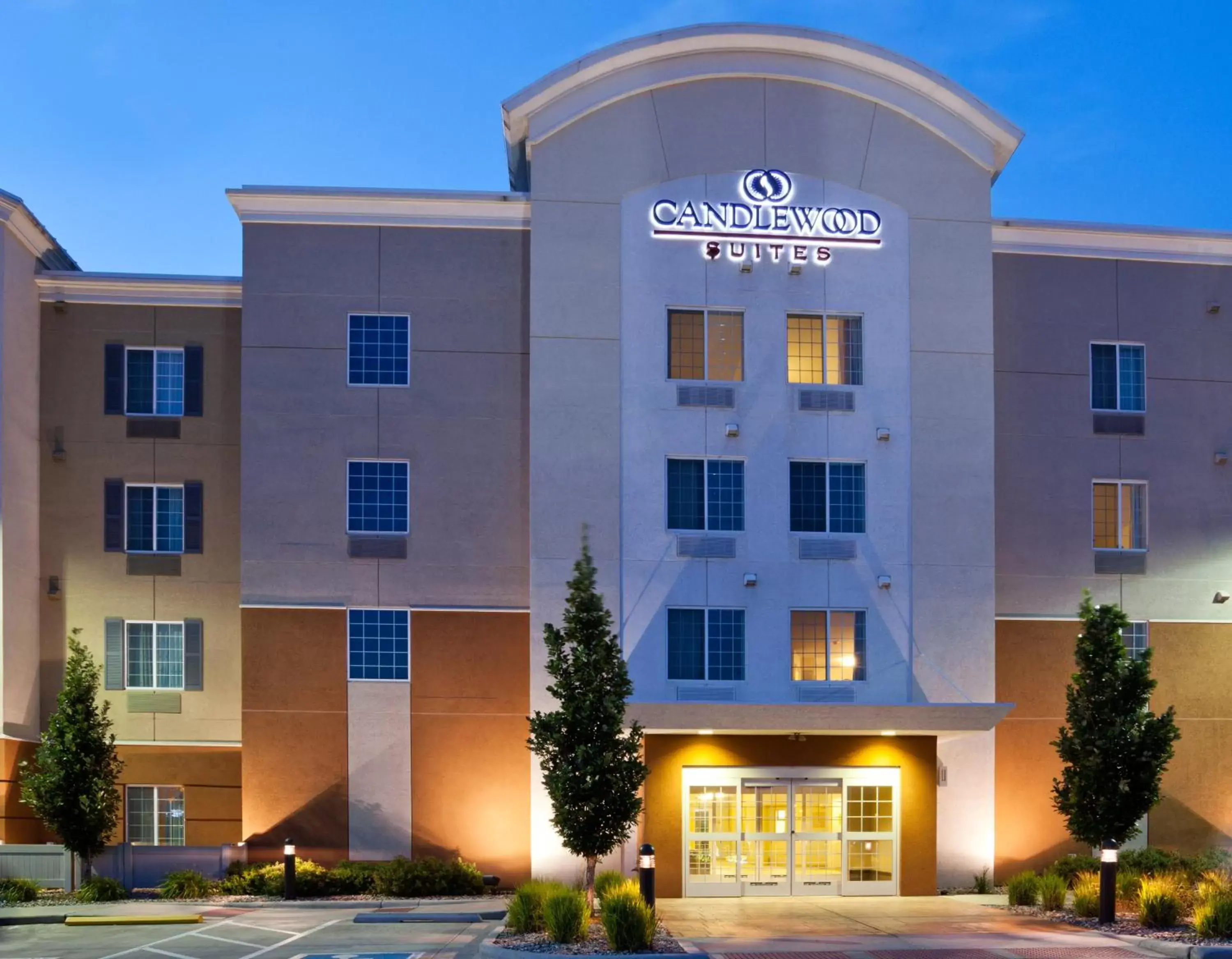 Property Building in Candlewood Suites Sioux Falls, an IHG Hotel
