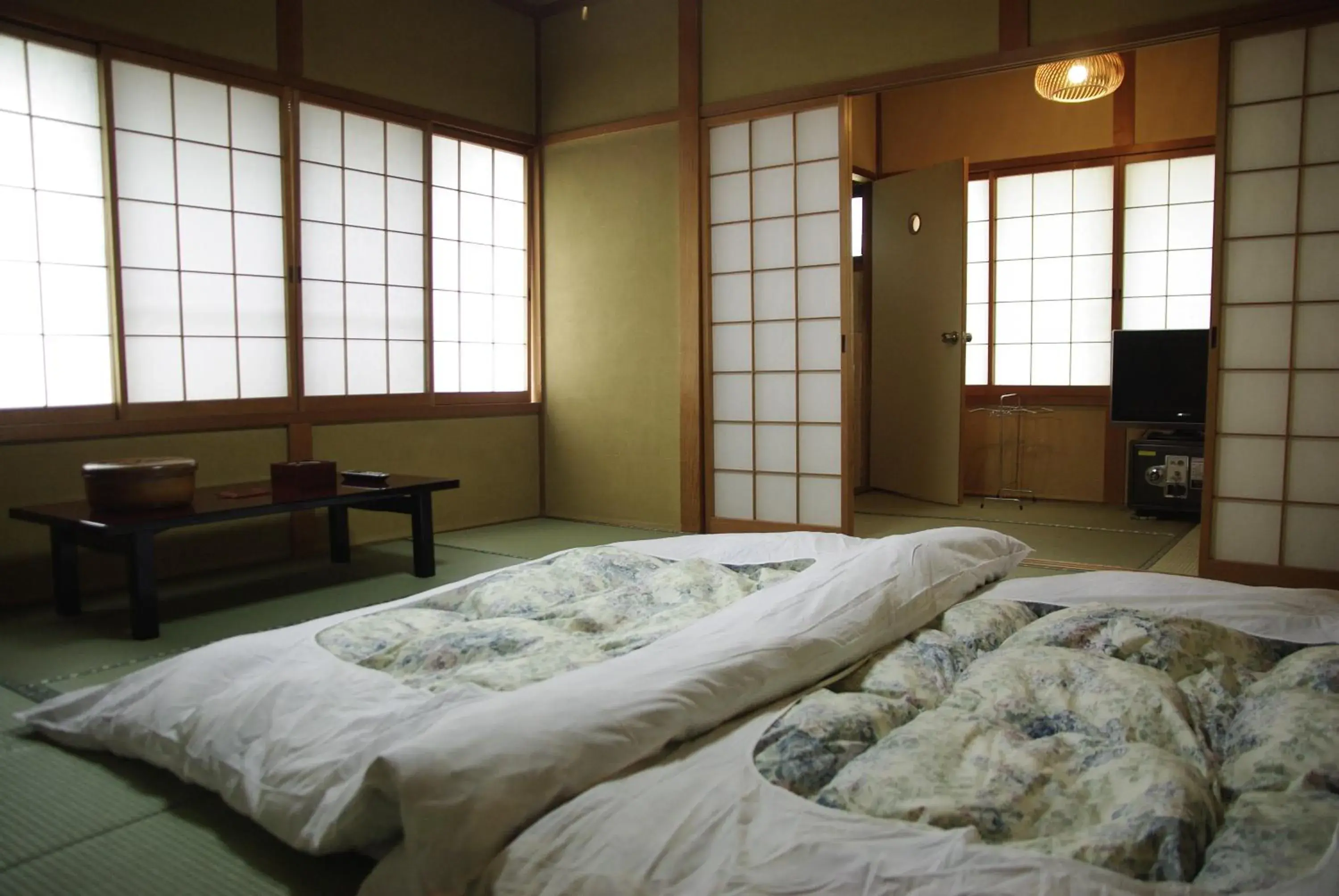 Photo of the whole room, Bed in Ryokan Murayama